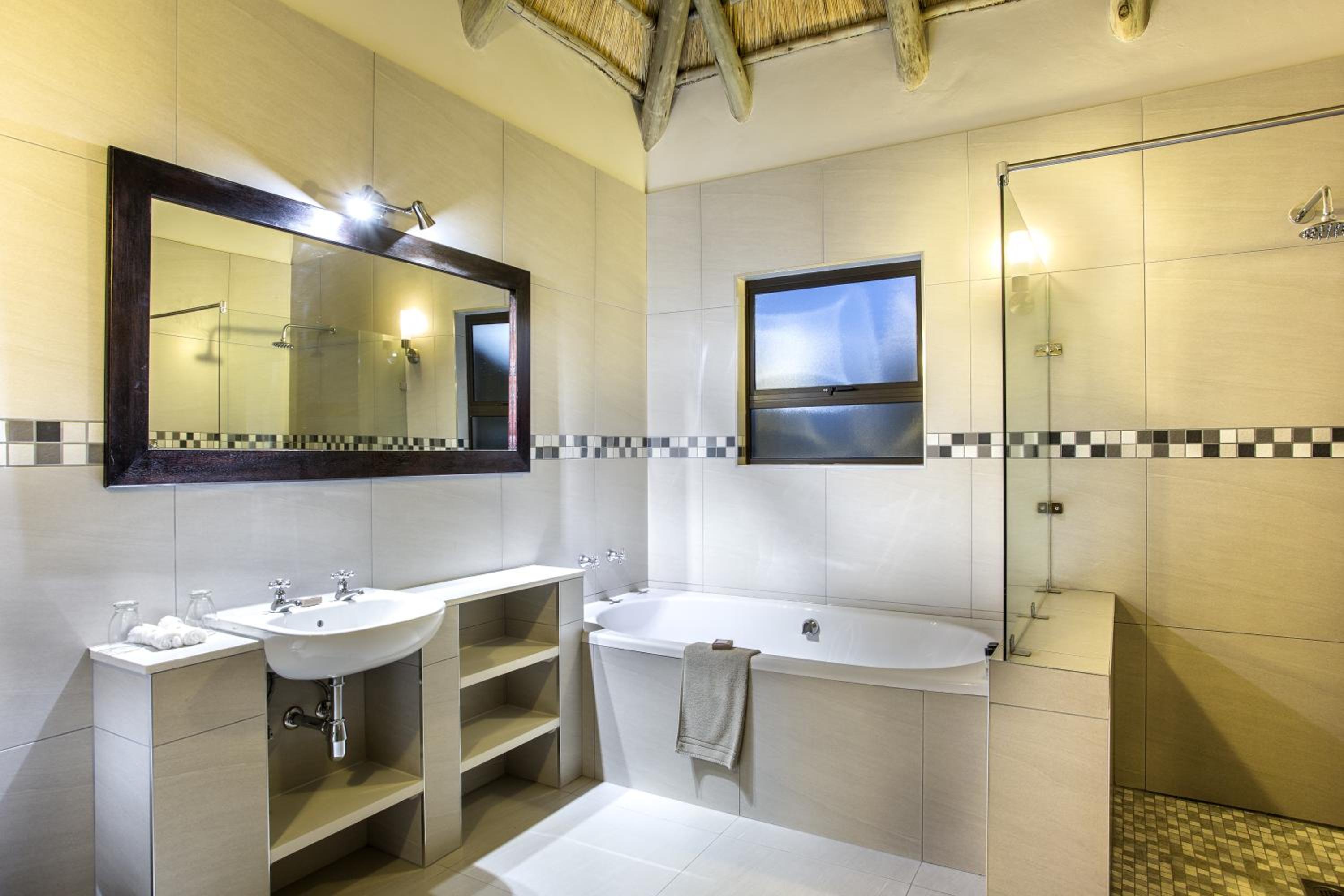 Mountain Suite - Photo 2
