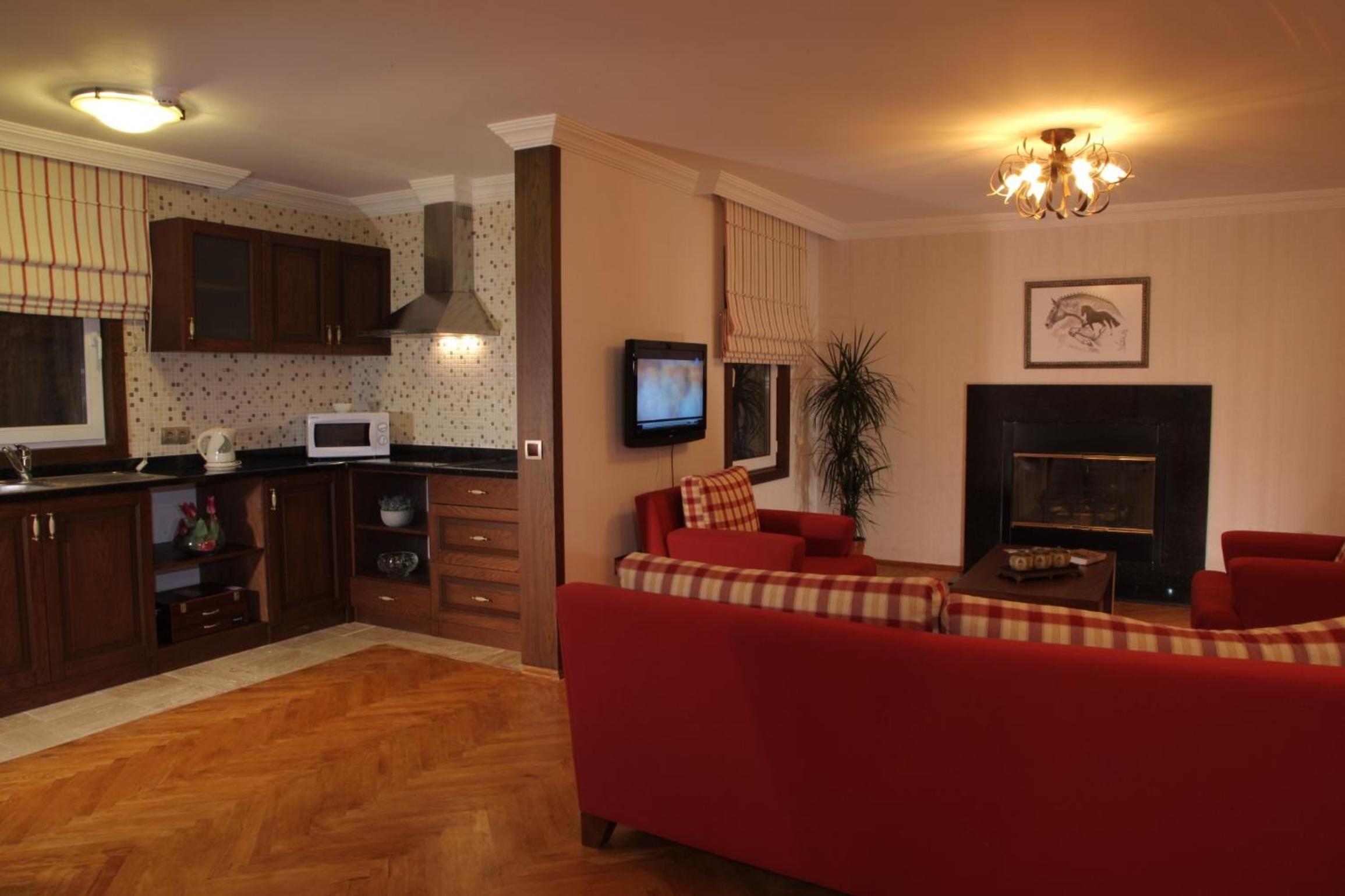 Villa - Photo 1