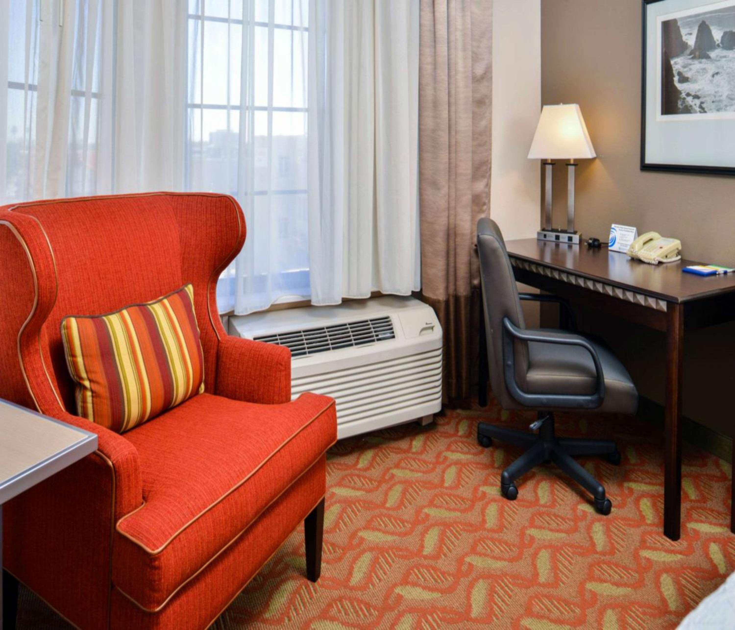 Standard King Room - Photo 1
