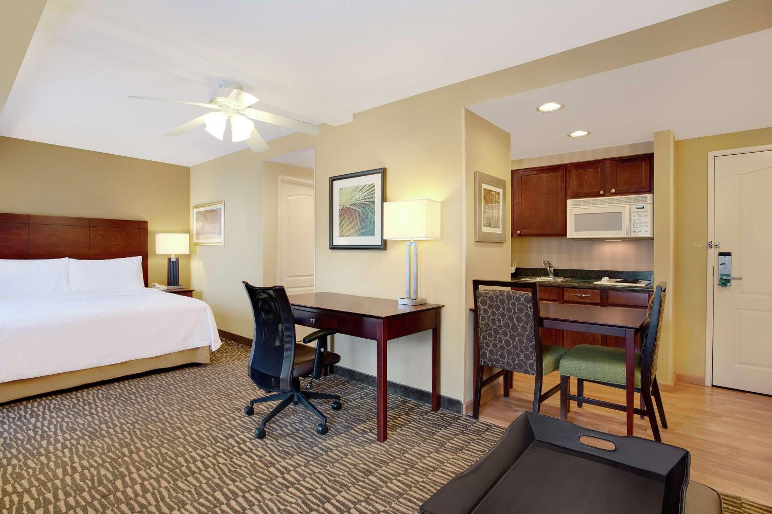 King Studio Suite - Non-Smoking - Photo 1