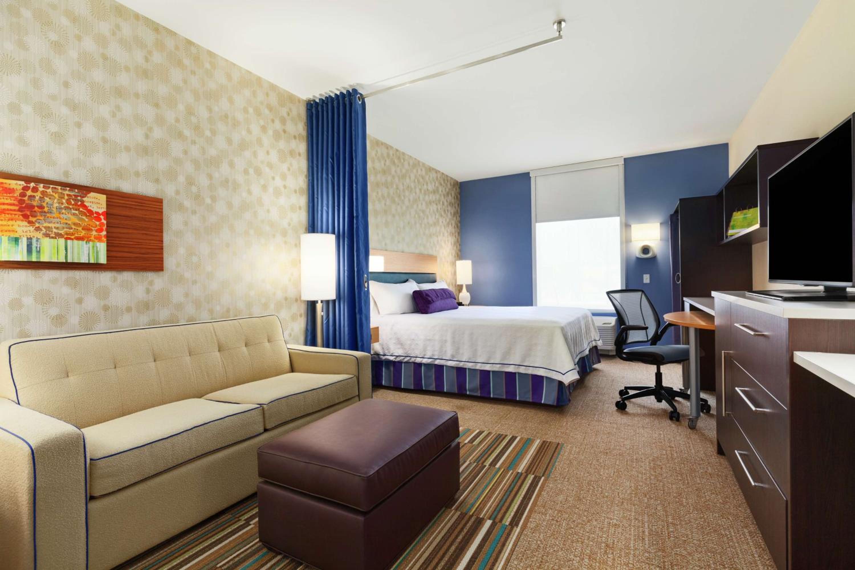 King Studio Suite - Non-Smoking photo 1
