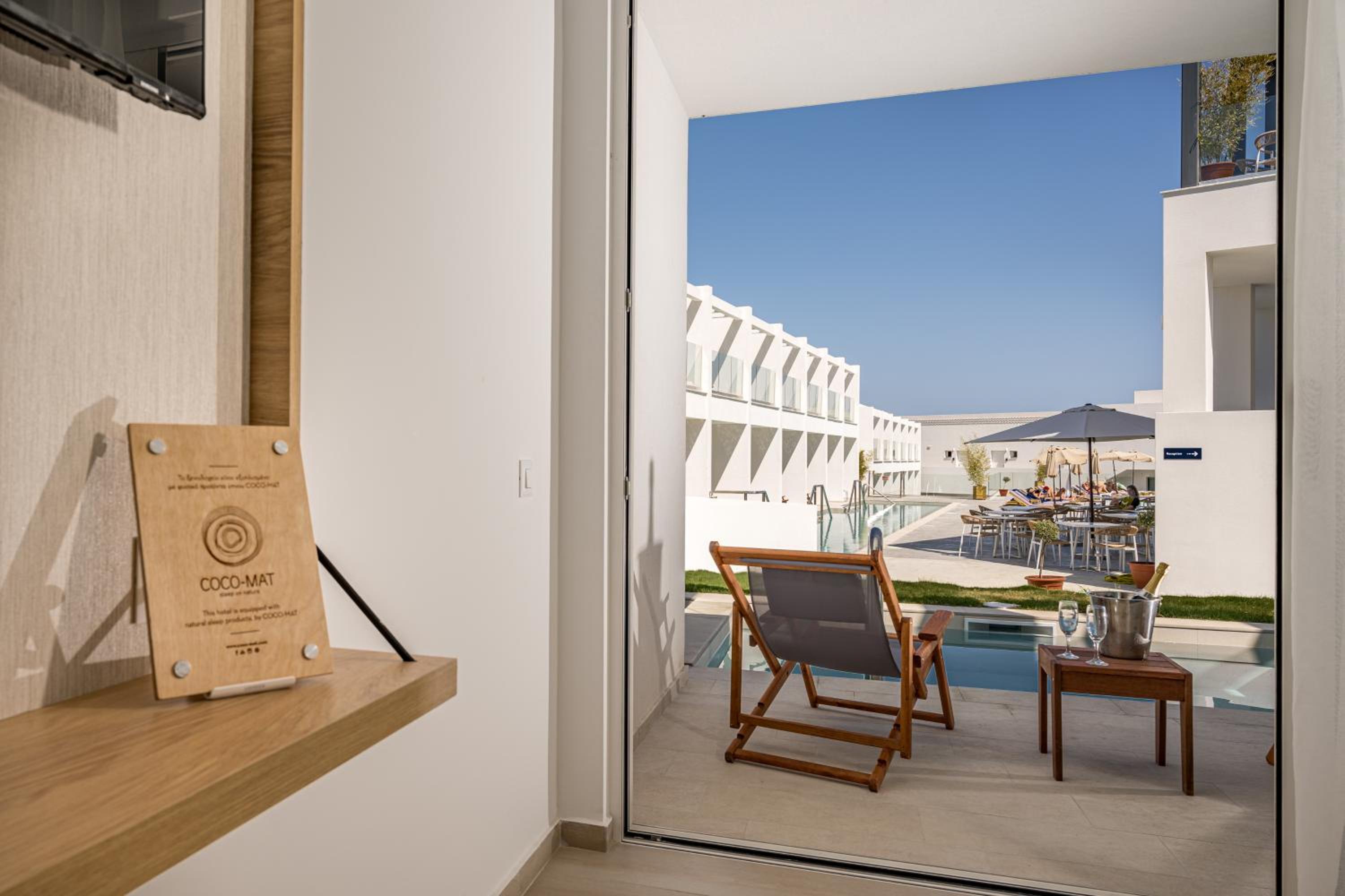 Deluxe Double or Twin Room with Sharing Pool - Photo 15