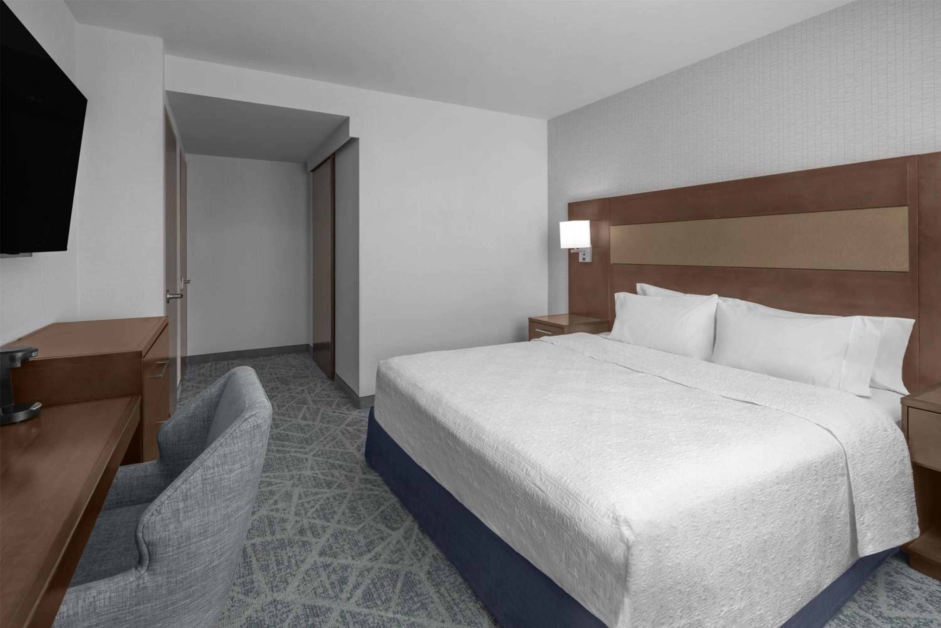 King Room - Mobility Access/Non-Smoking