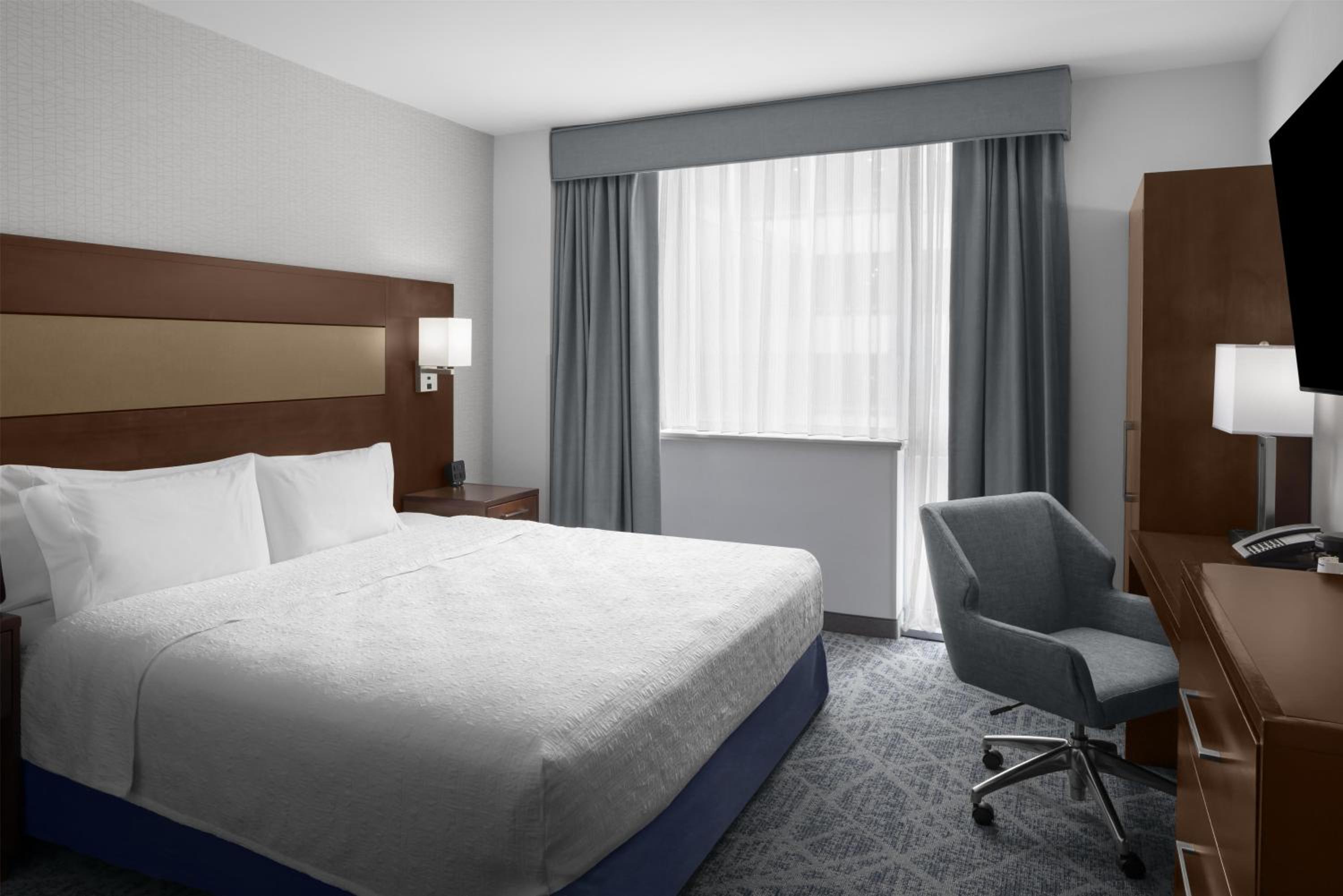 King Room - Mobility Access/Non-Smoking
