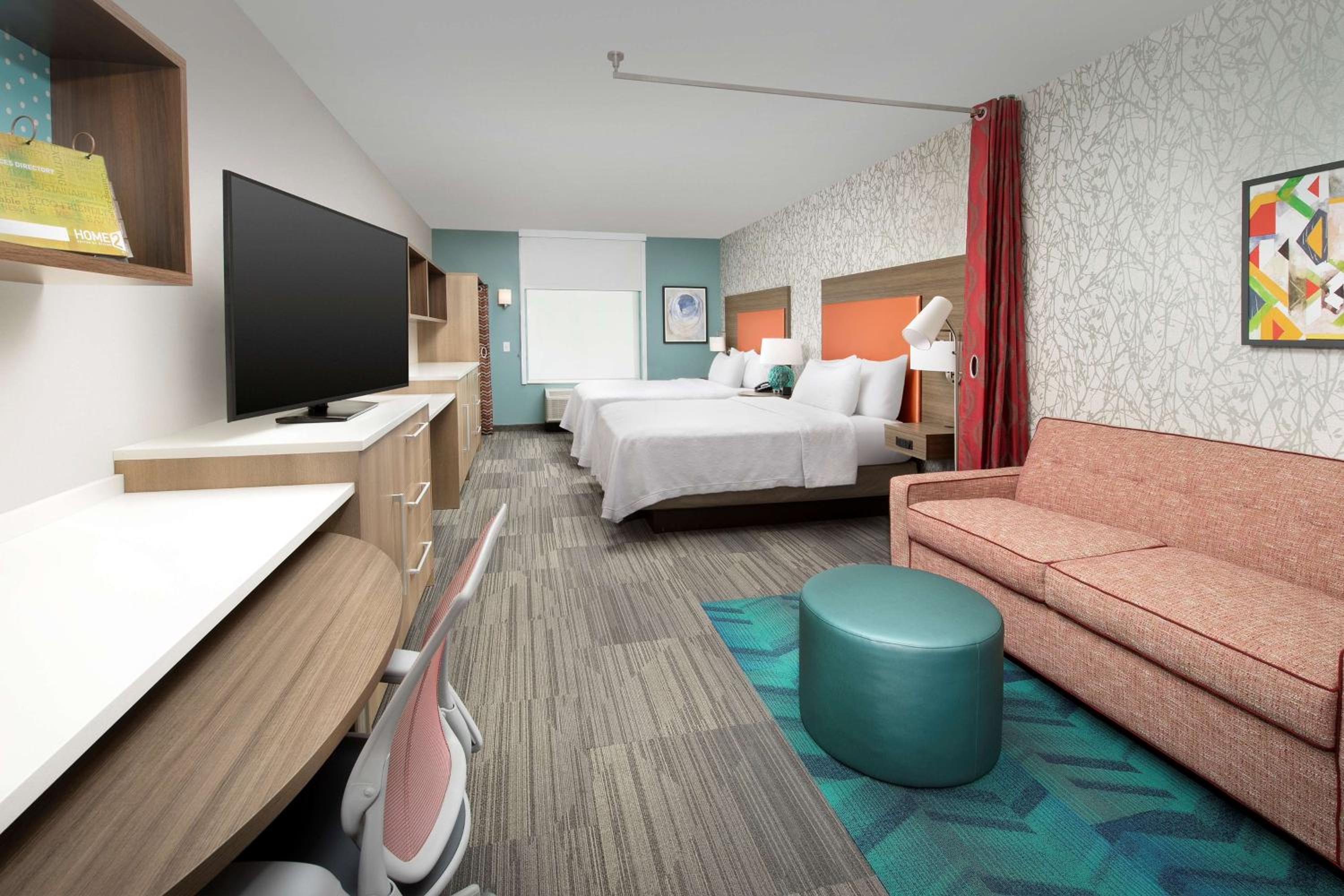 Queen Studio with Two Queen Beds - Non-Smoking - Photo 1