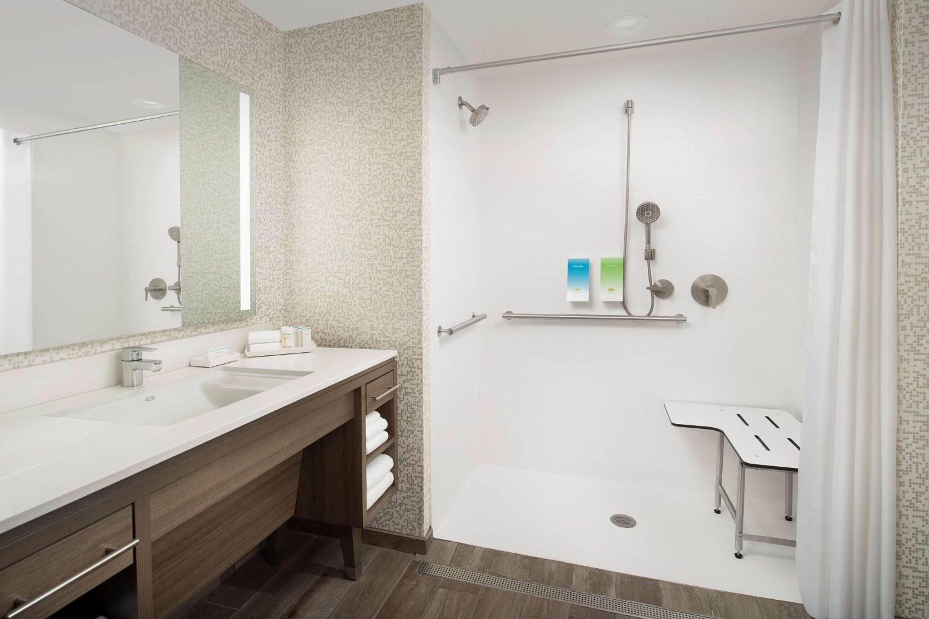 King Studio Suite - Mobility Access/Non-Smoking - Photo 5