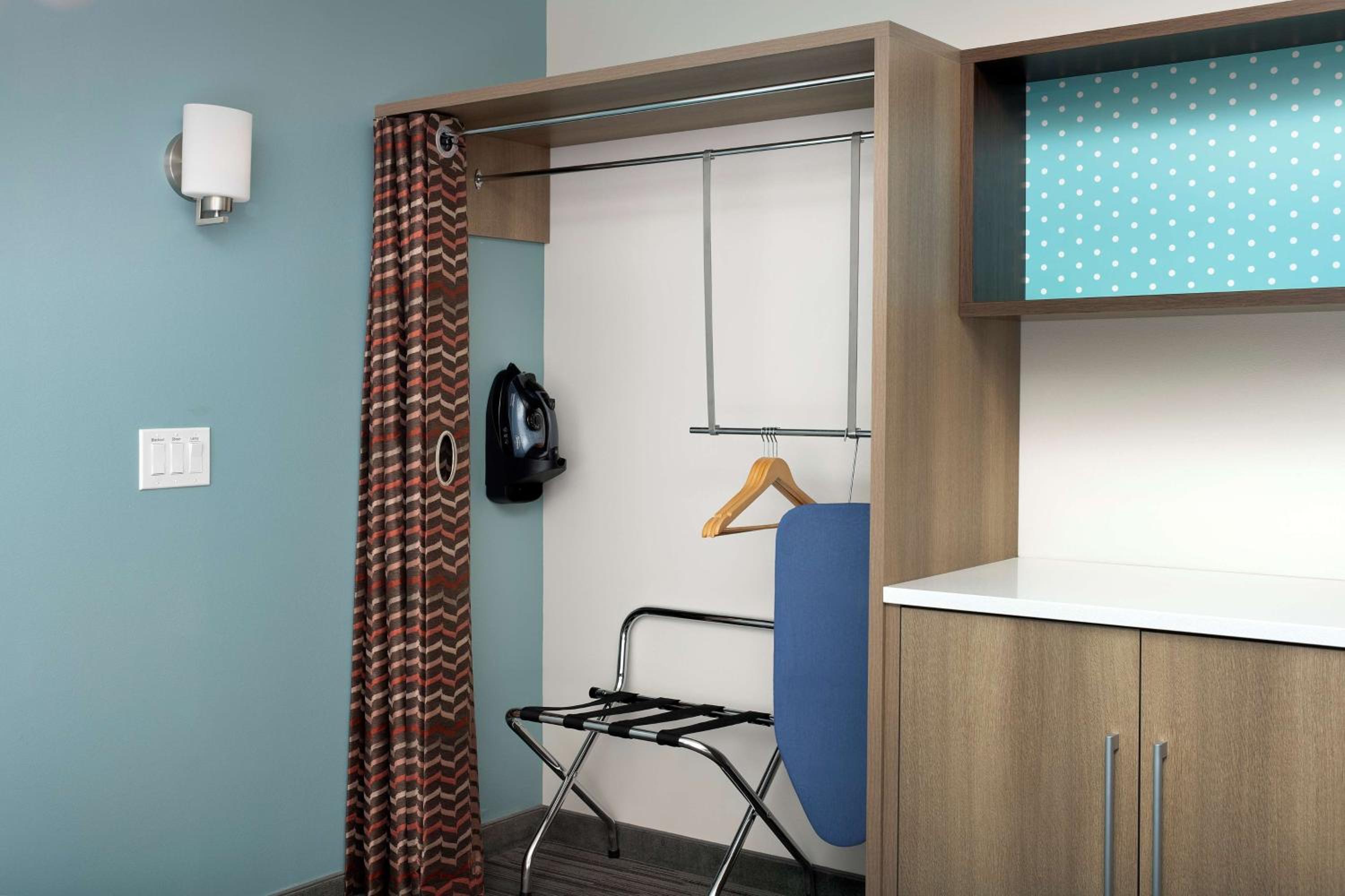 King Studio Suite - Mobility Access/Non-Smoking - Photo 2