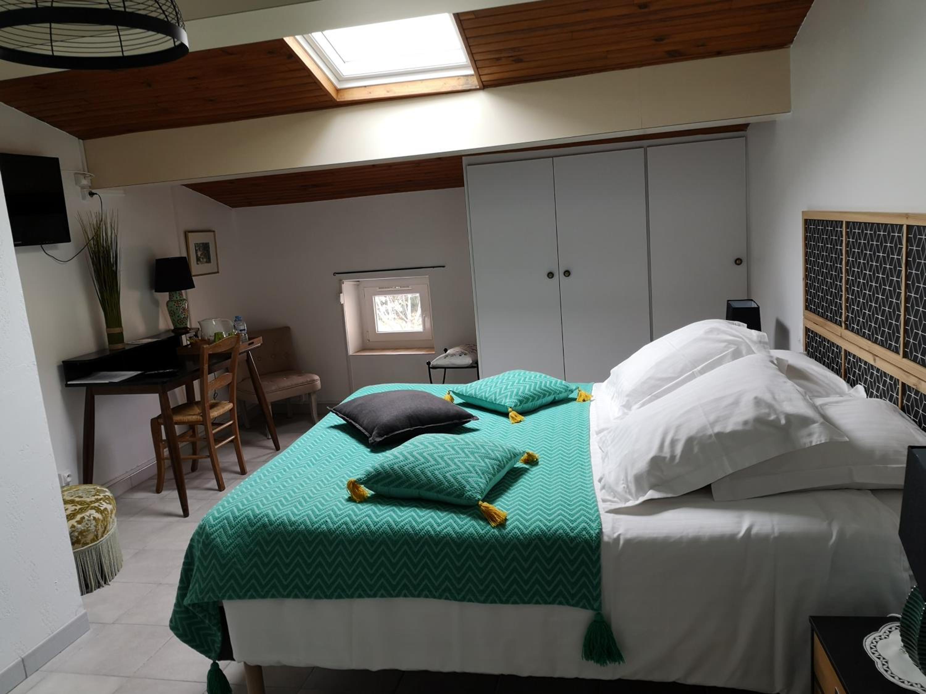 Queen Room - Photo 3