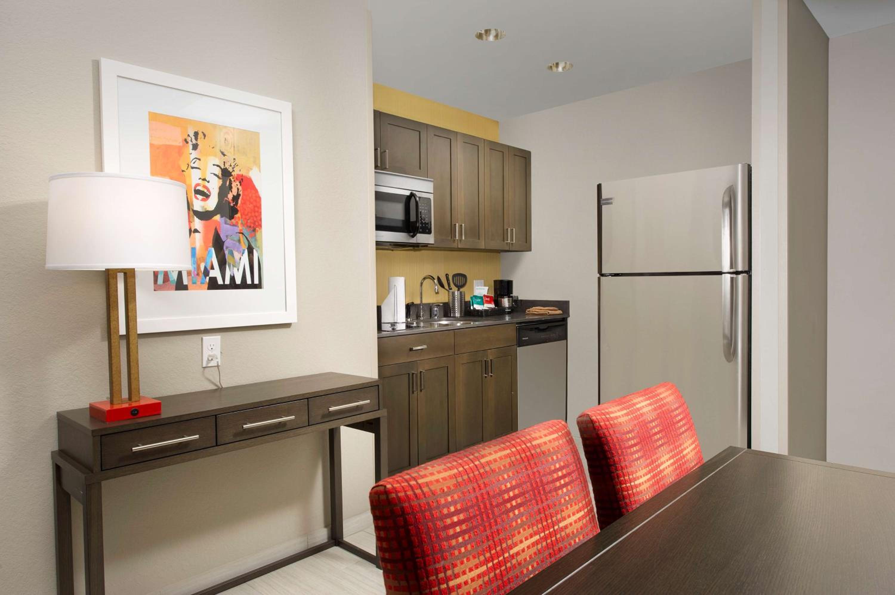 King Studio Suite - Hearing Access/Non-Smoking photo 3
