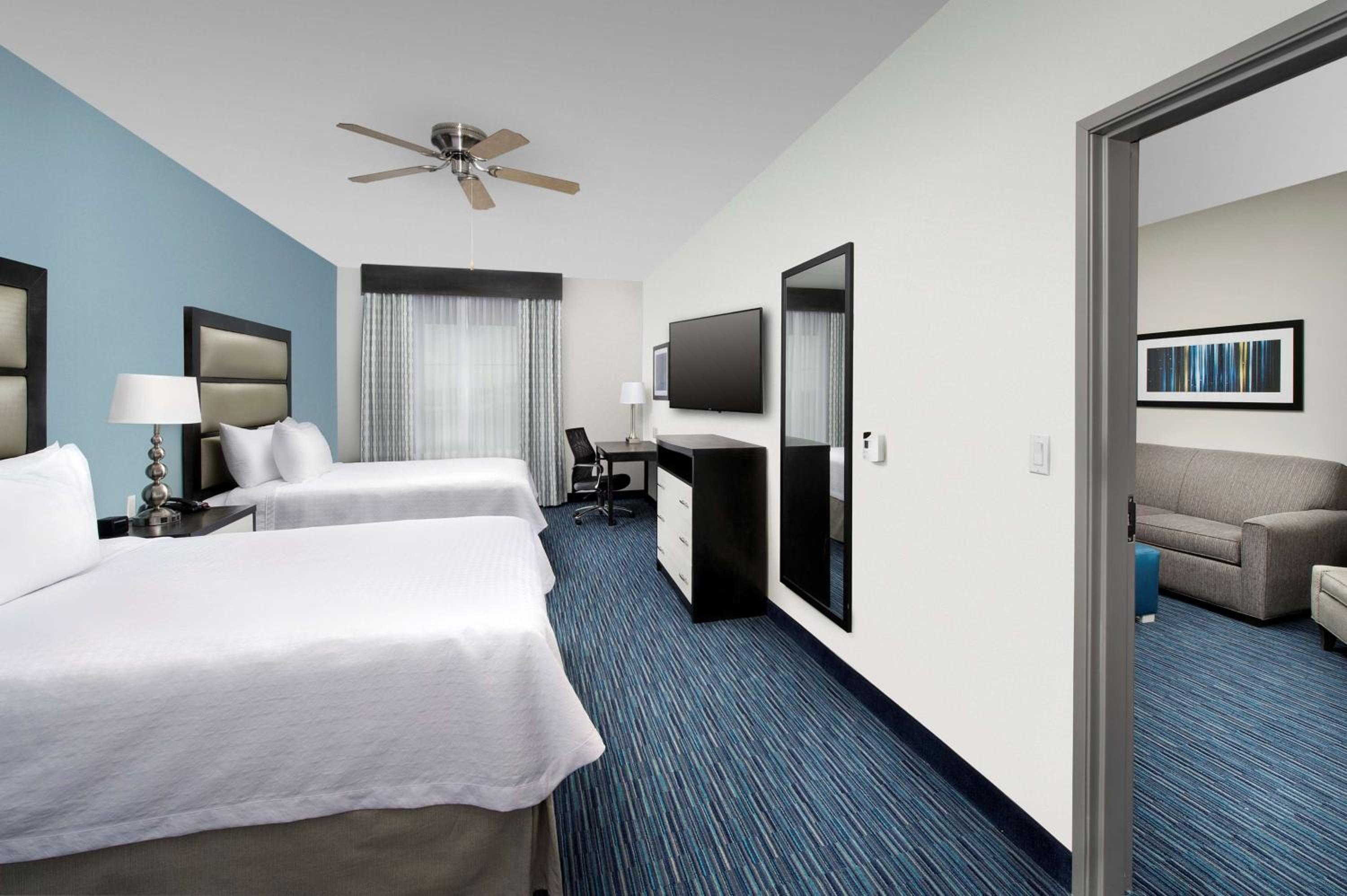 One-Bedroom Queen Suite with Two Queen Beds - Non-Smoking