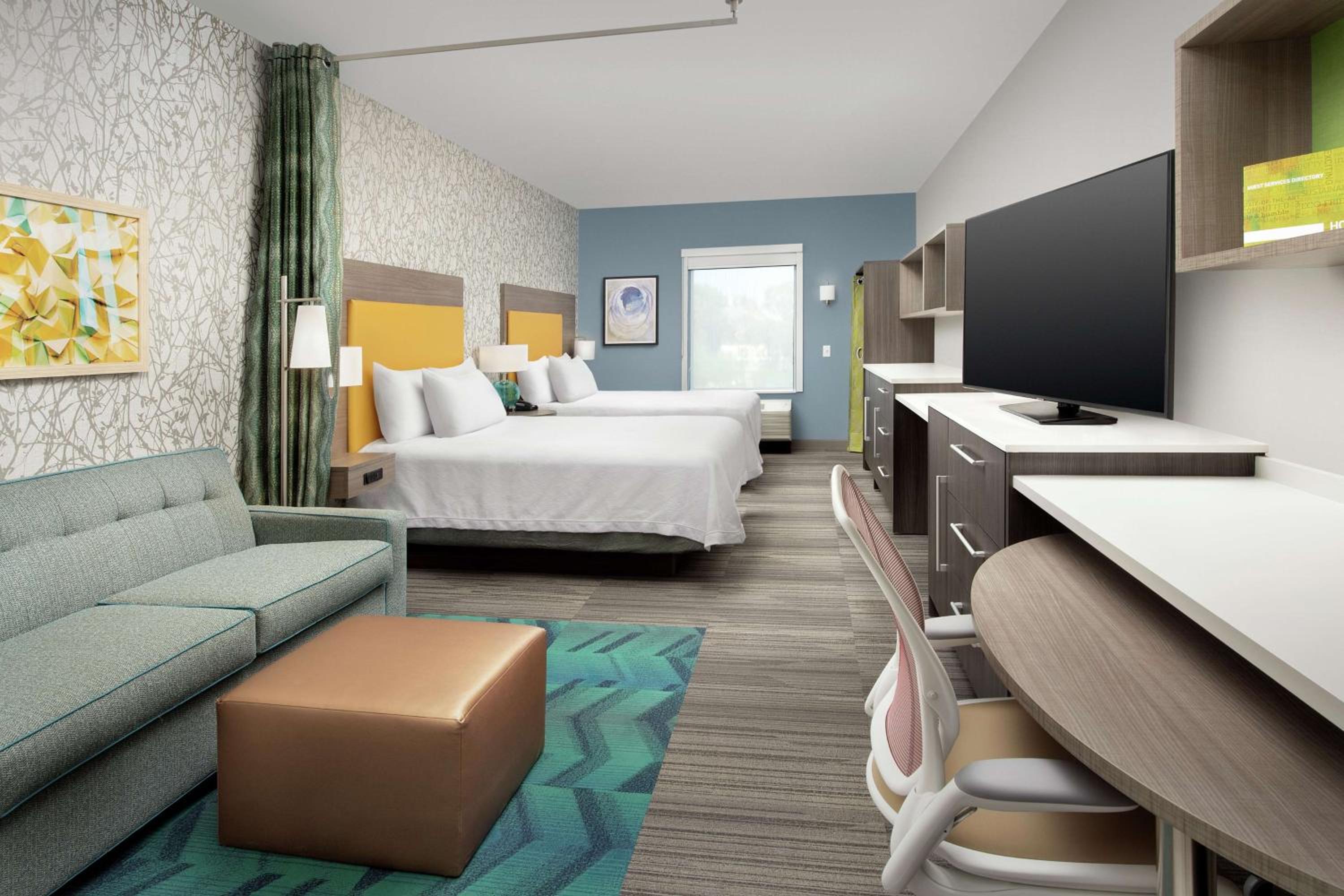 Queen Studio with Two Queen Beds - Non-Smoking - Photo 3