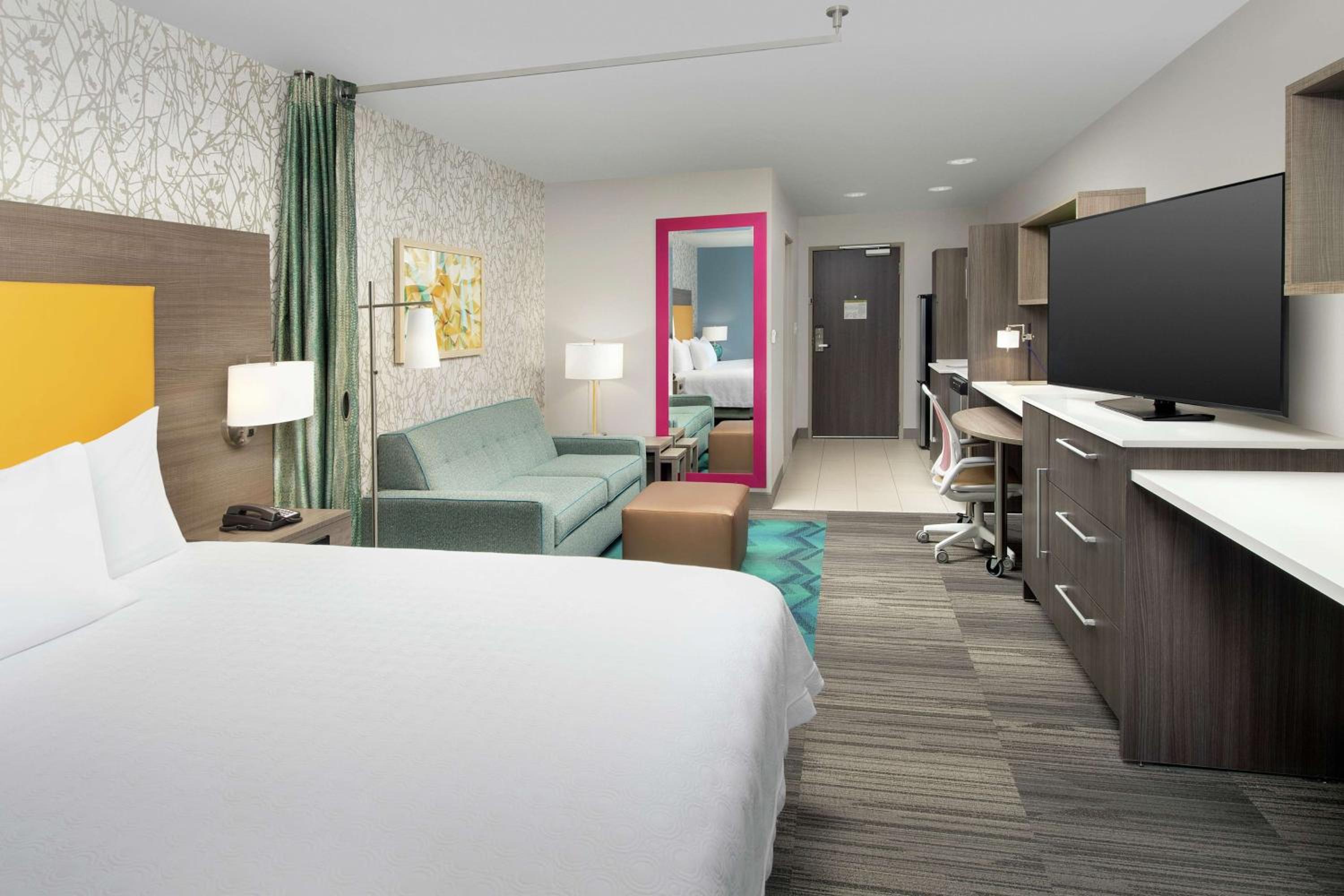 King Studio Suite - Non-Smoking - Photo 2