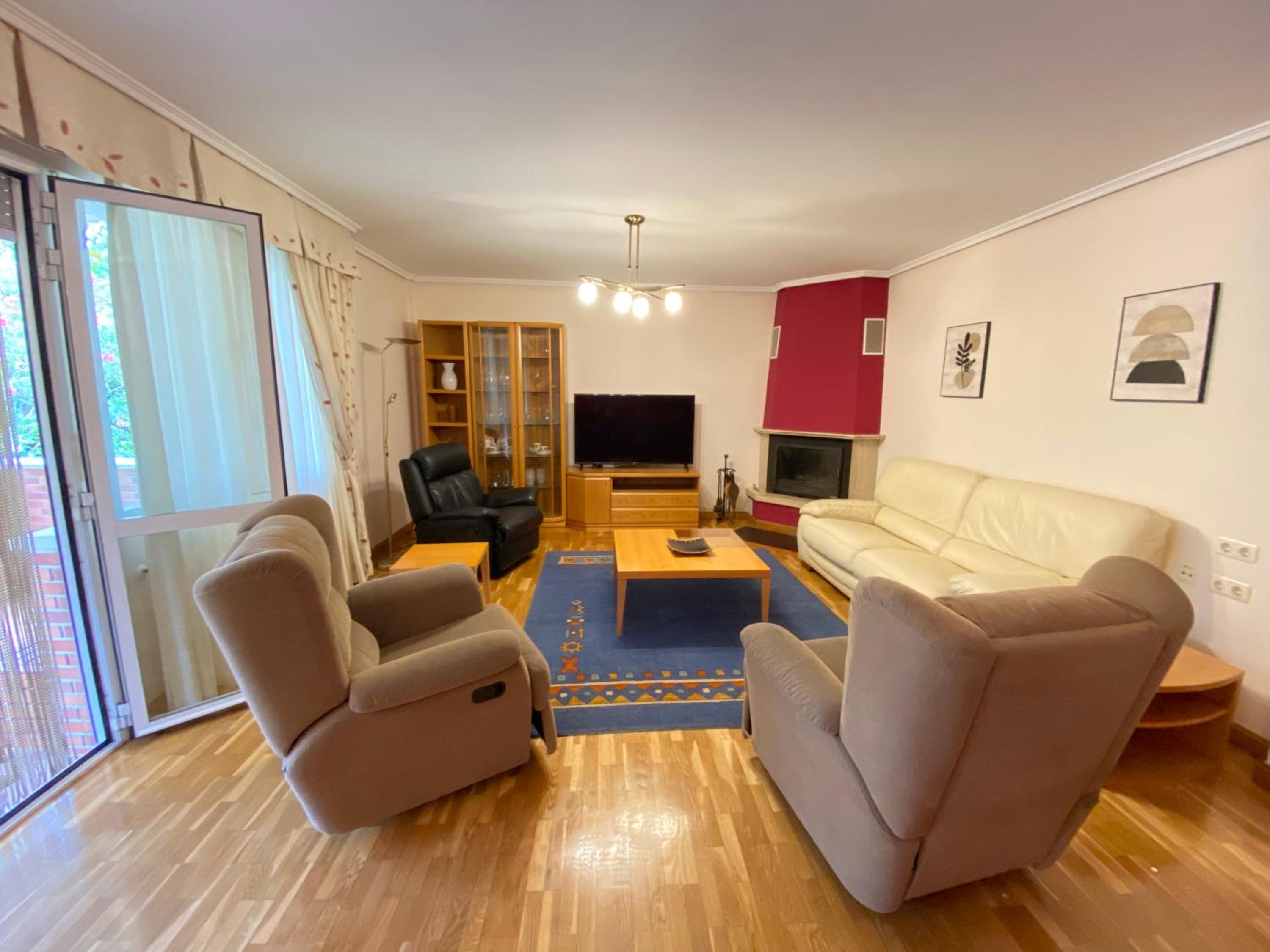 Casa de Seis Habitaciones