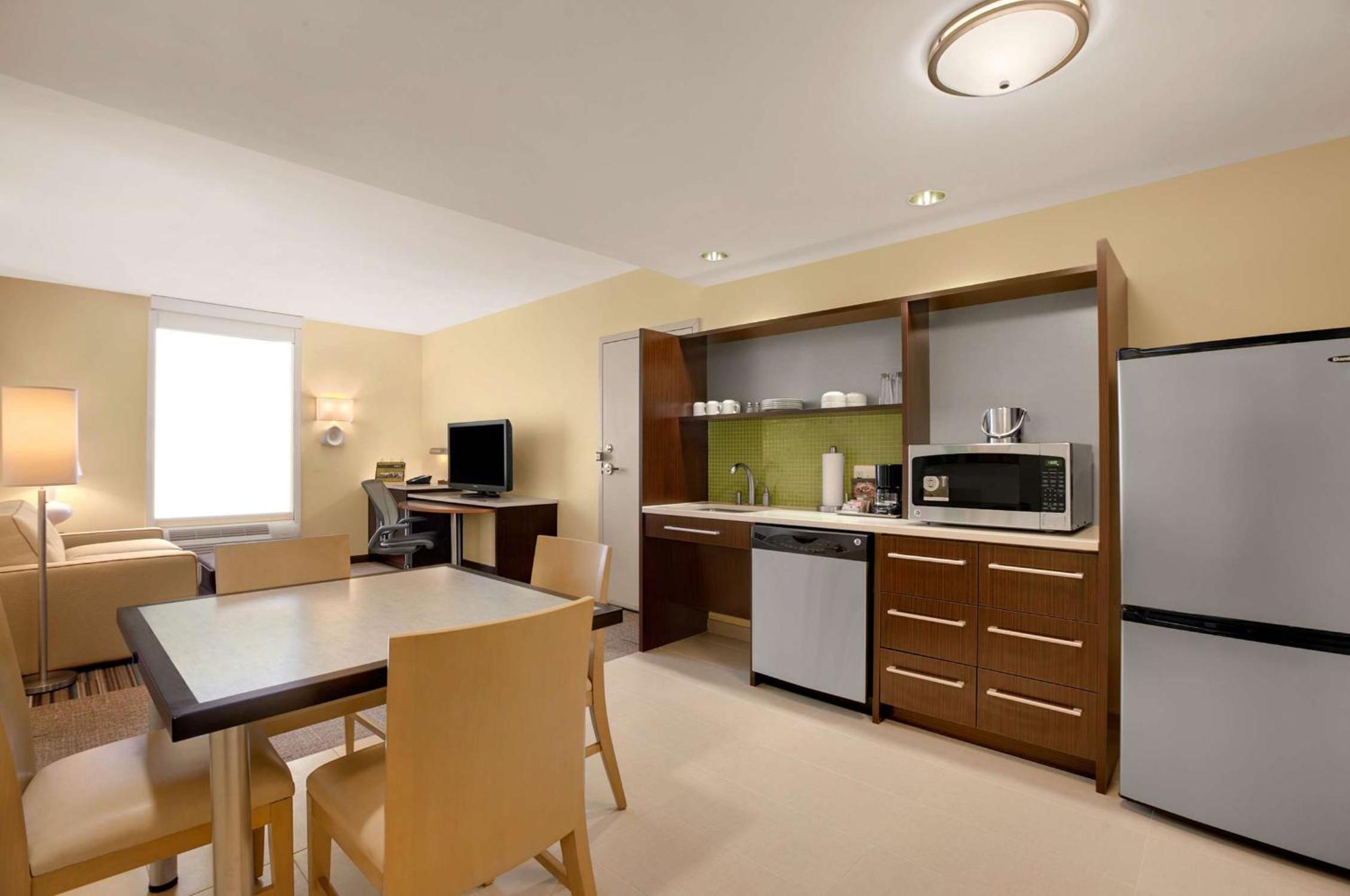 King Studio Suite - Hearing Access/Non-Smoking photo 1