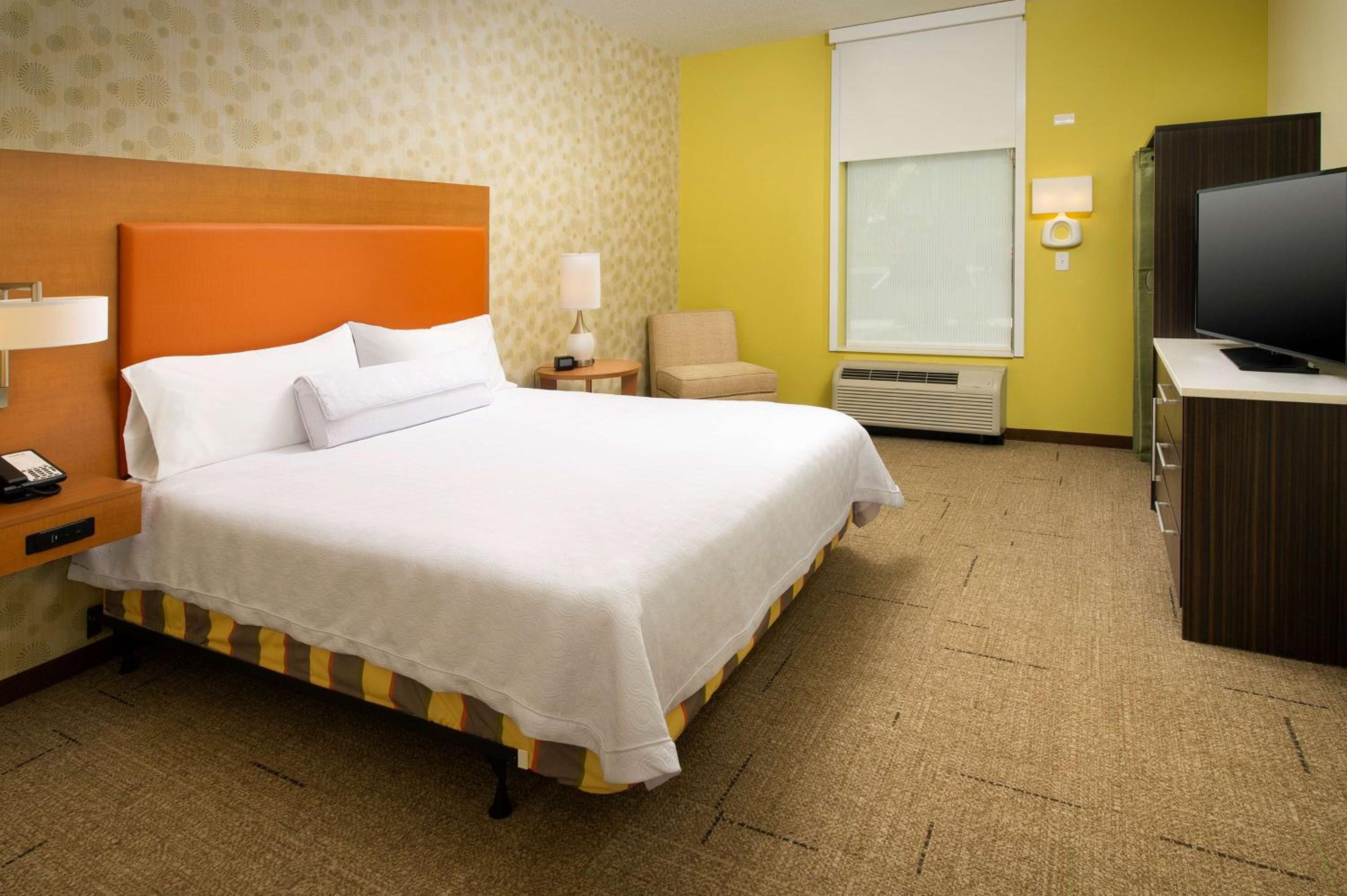 King Studio Suite - Hearing Access/Non-Smoking