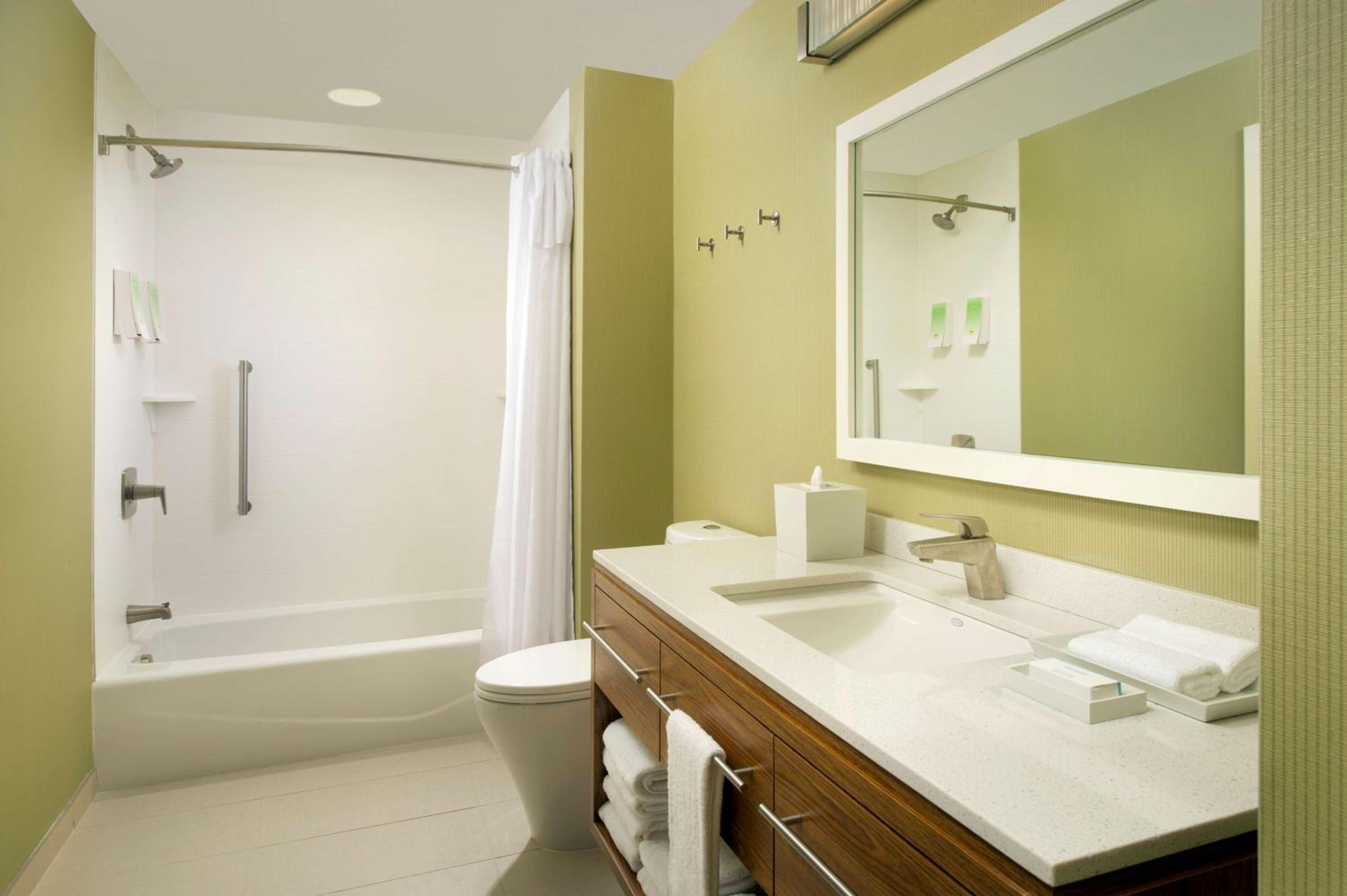 King Studio Suite - Hearing Access/Non-Smoking photo 3