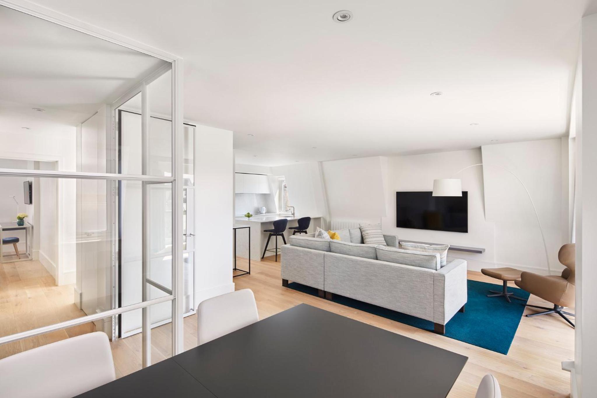 Deluxe Apartment (Non Smoking)