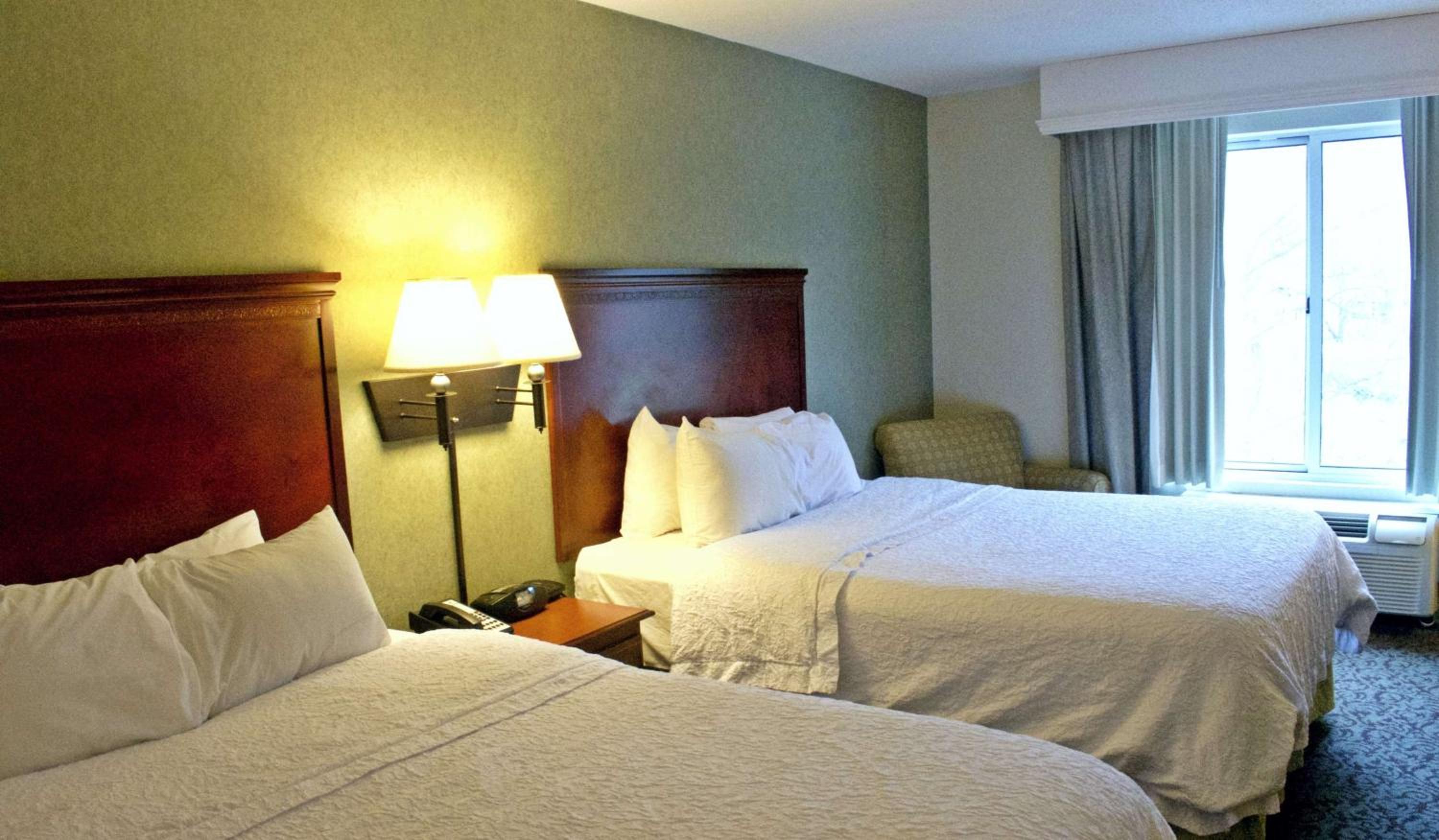 Room with Two Queen Beds - Non-Smoking - Photo 1
