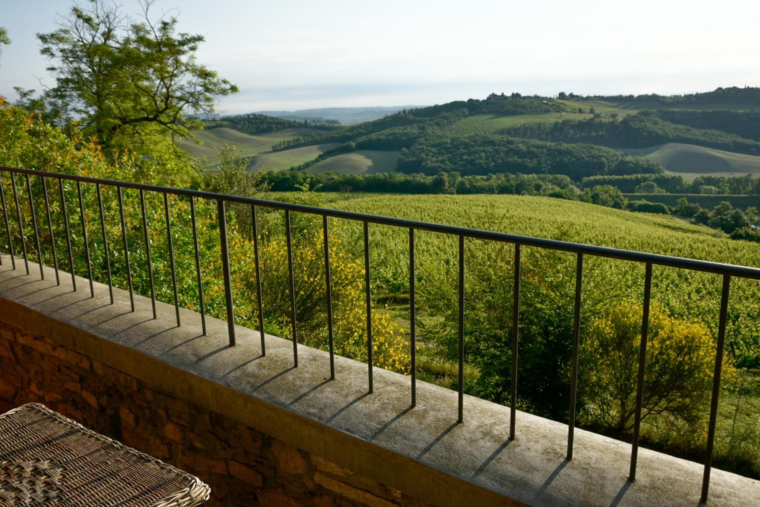 Three-Bedroom Apartment with Terrace photo 3