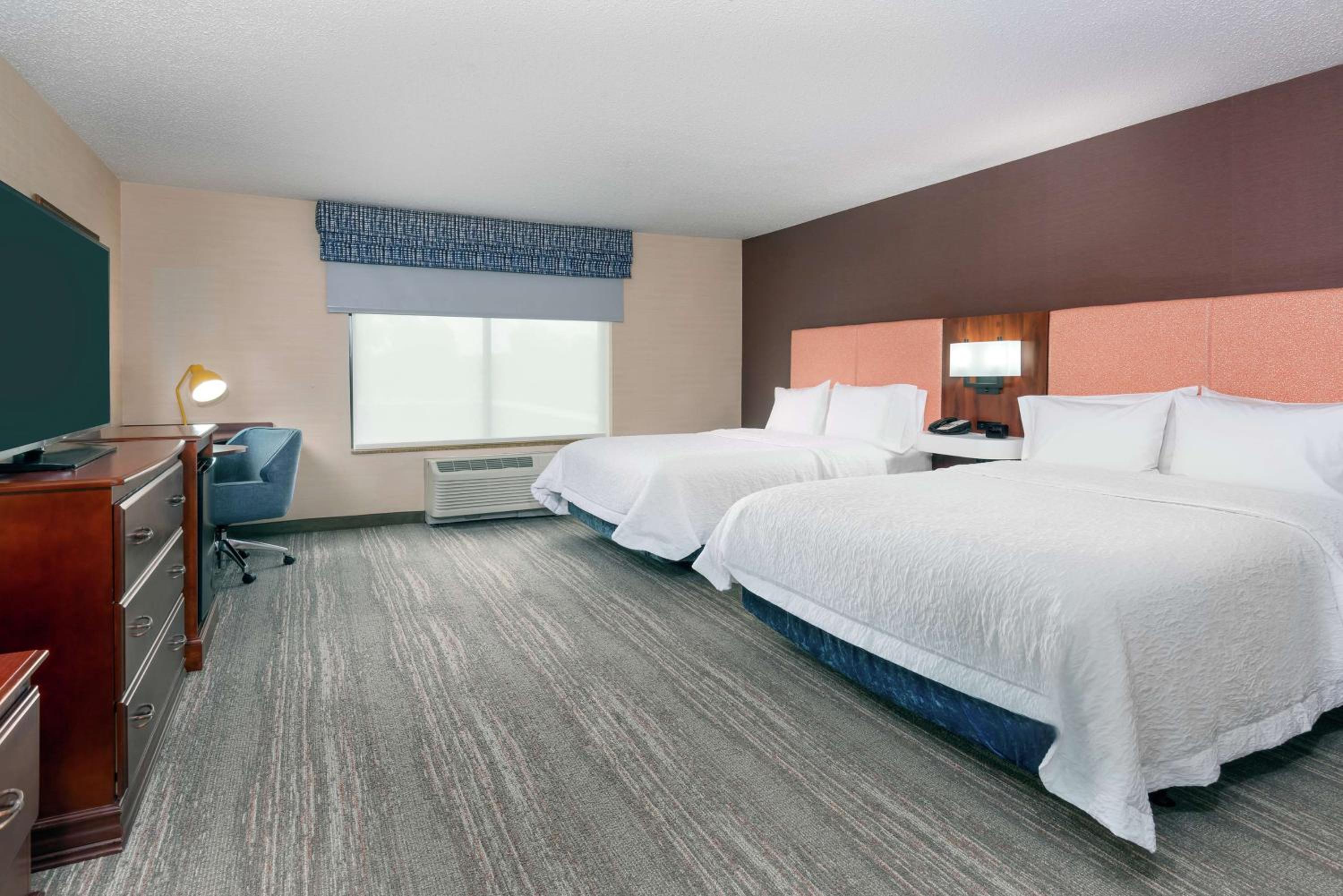 Queen Room with Two Queen Beds - Mobility and Hearing Access/Non-Smoking - Photo 2