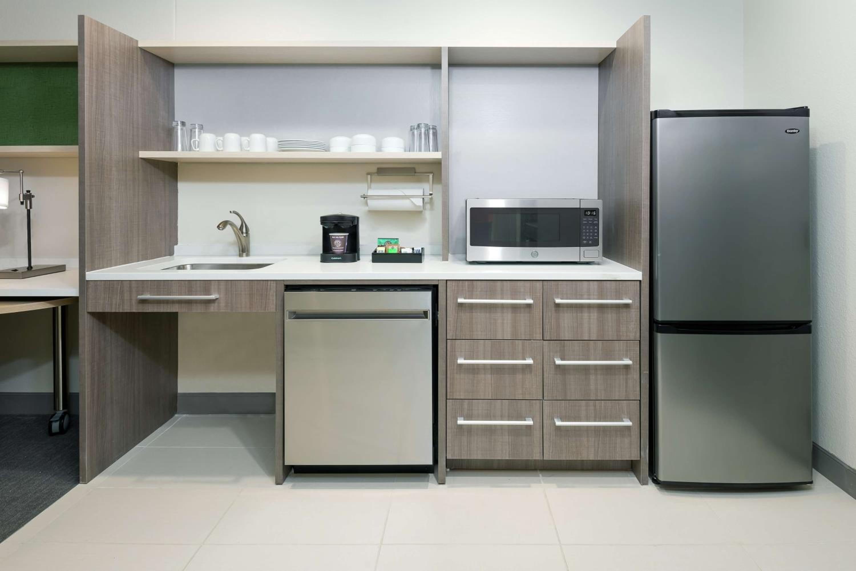 King Studio Suite - Mobility Access/Non-Smoking