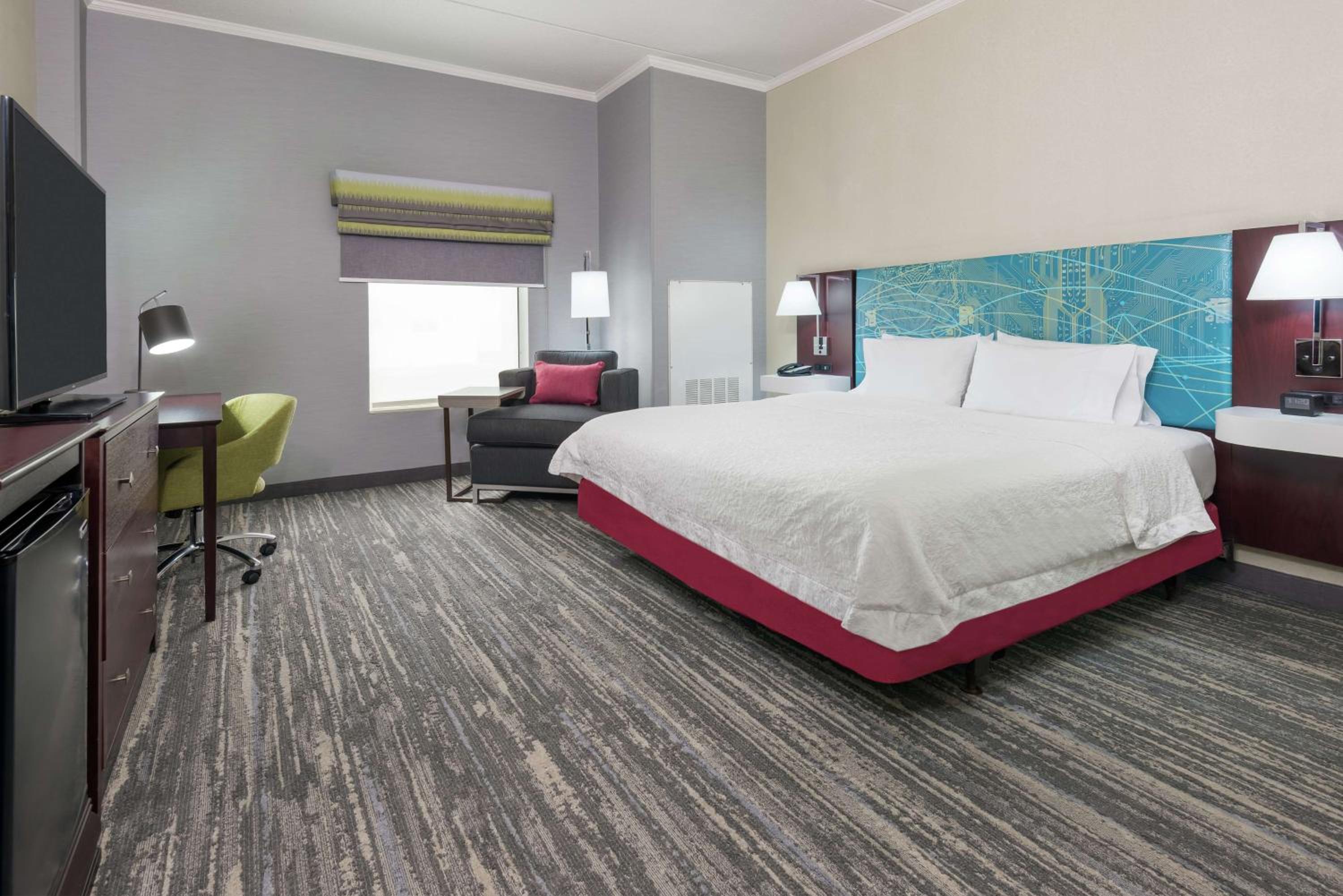 King Room - Mobility Access/Non-Smoking - Photo 1