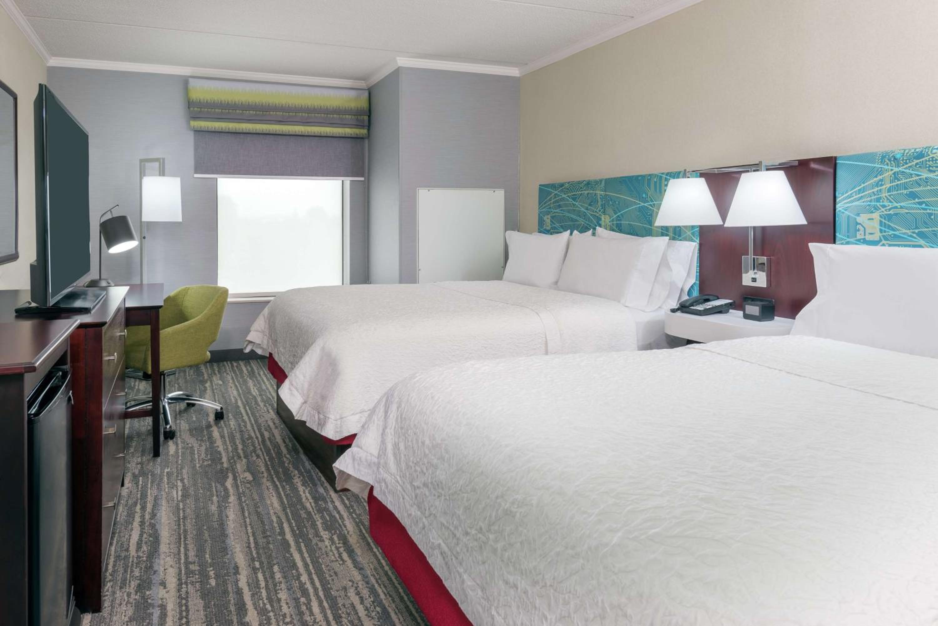 Room with Two Queen Beds - Non-Smoking - Photo 1