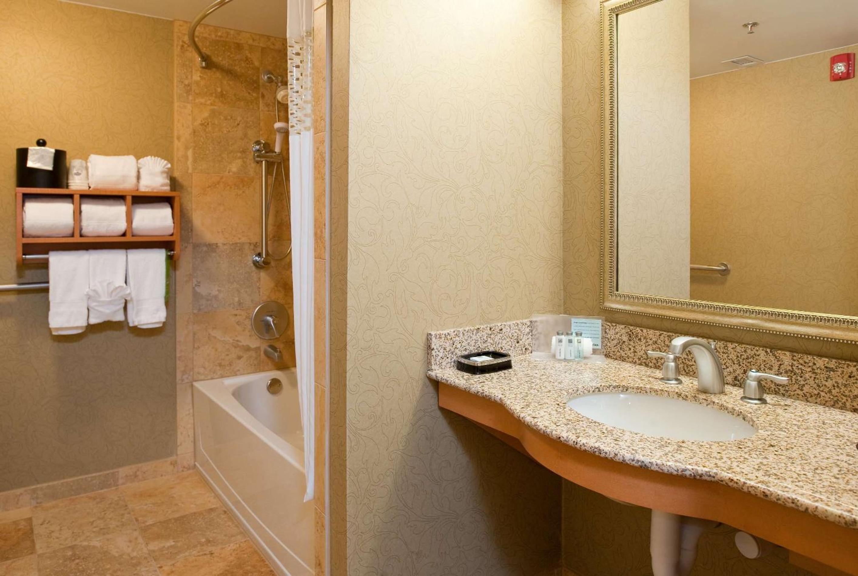 King Room - Mobility Access/Non-Smoking - Photo 2