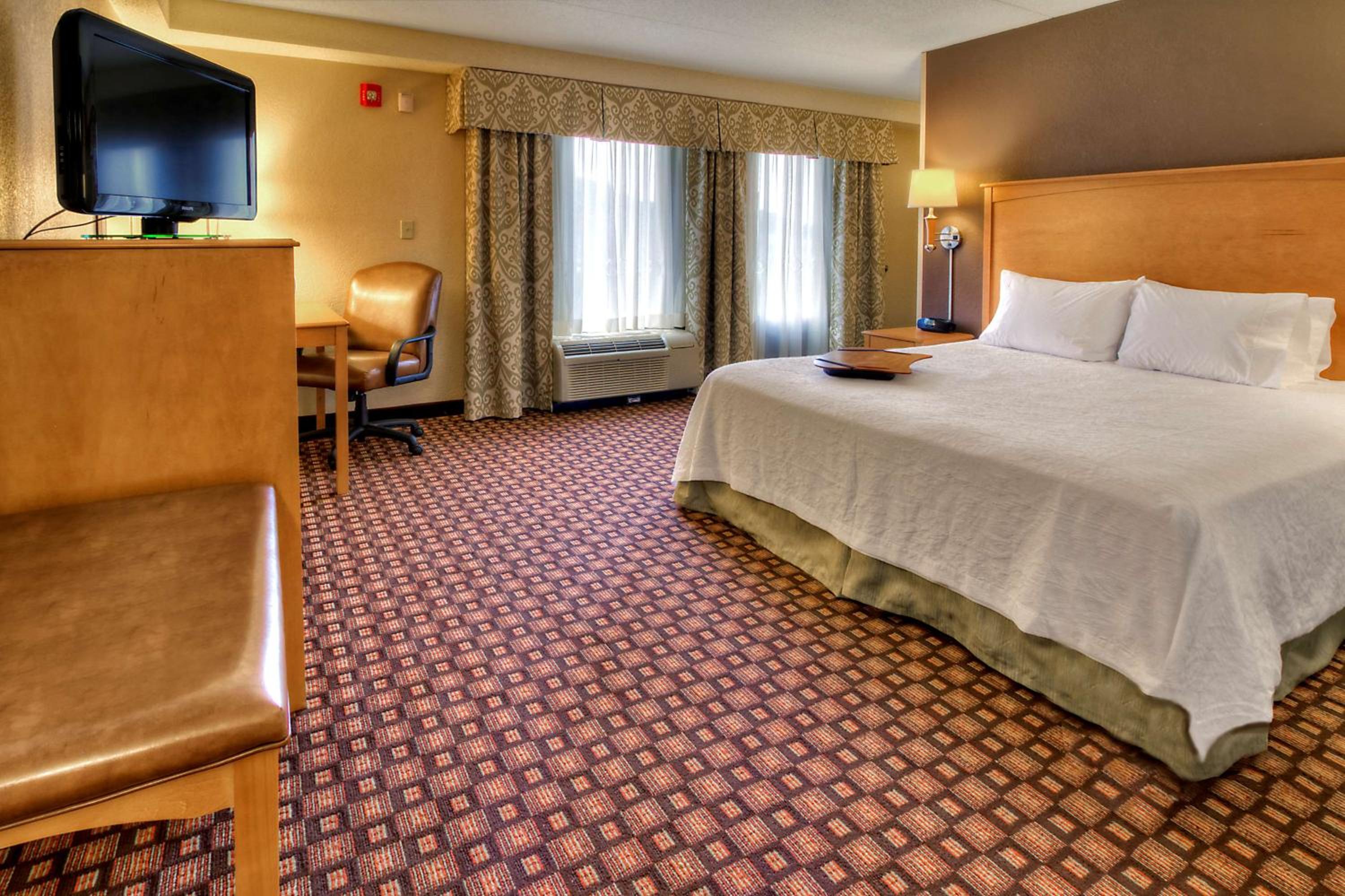 King Room - Mobility Access/Non-Smoking - Photo 6