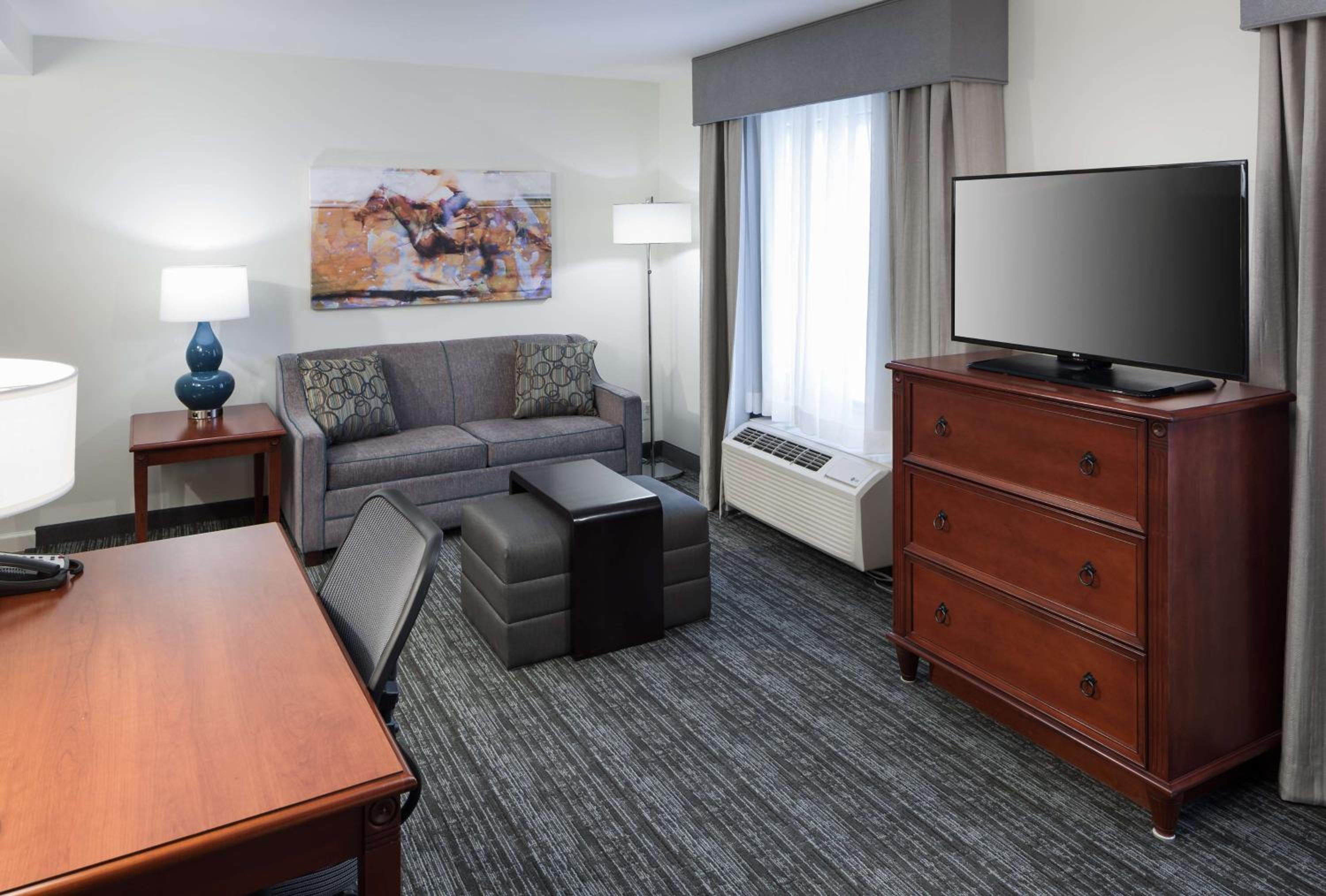 King Studio Suite - Non-Smoking - Photo 2