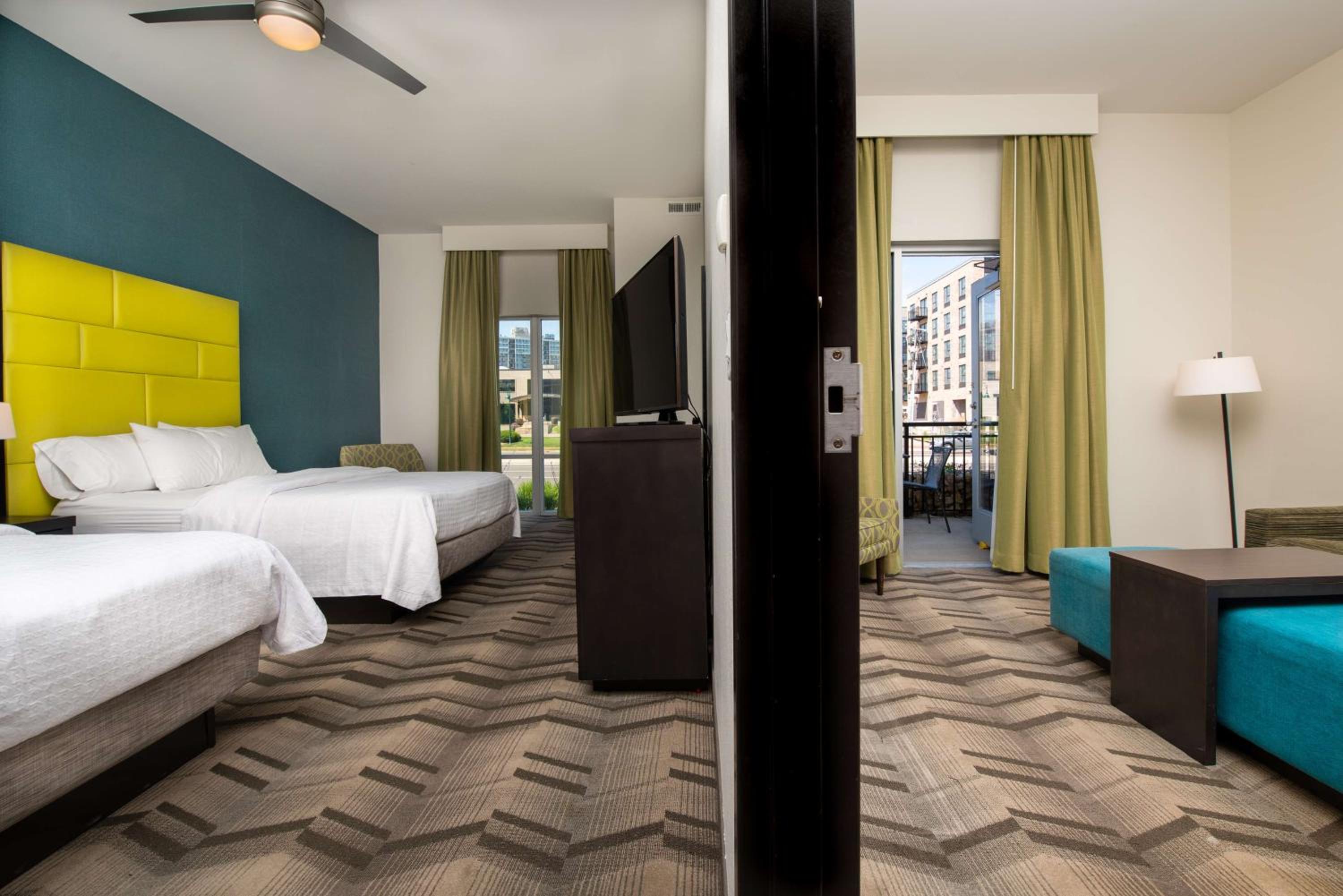 One-Bedroom Suite with Two Queen Beds and Patio - Non-Smoking photo 1