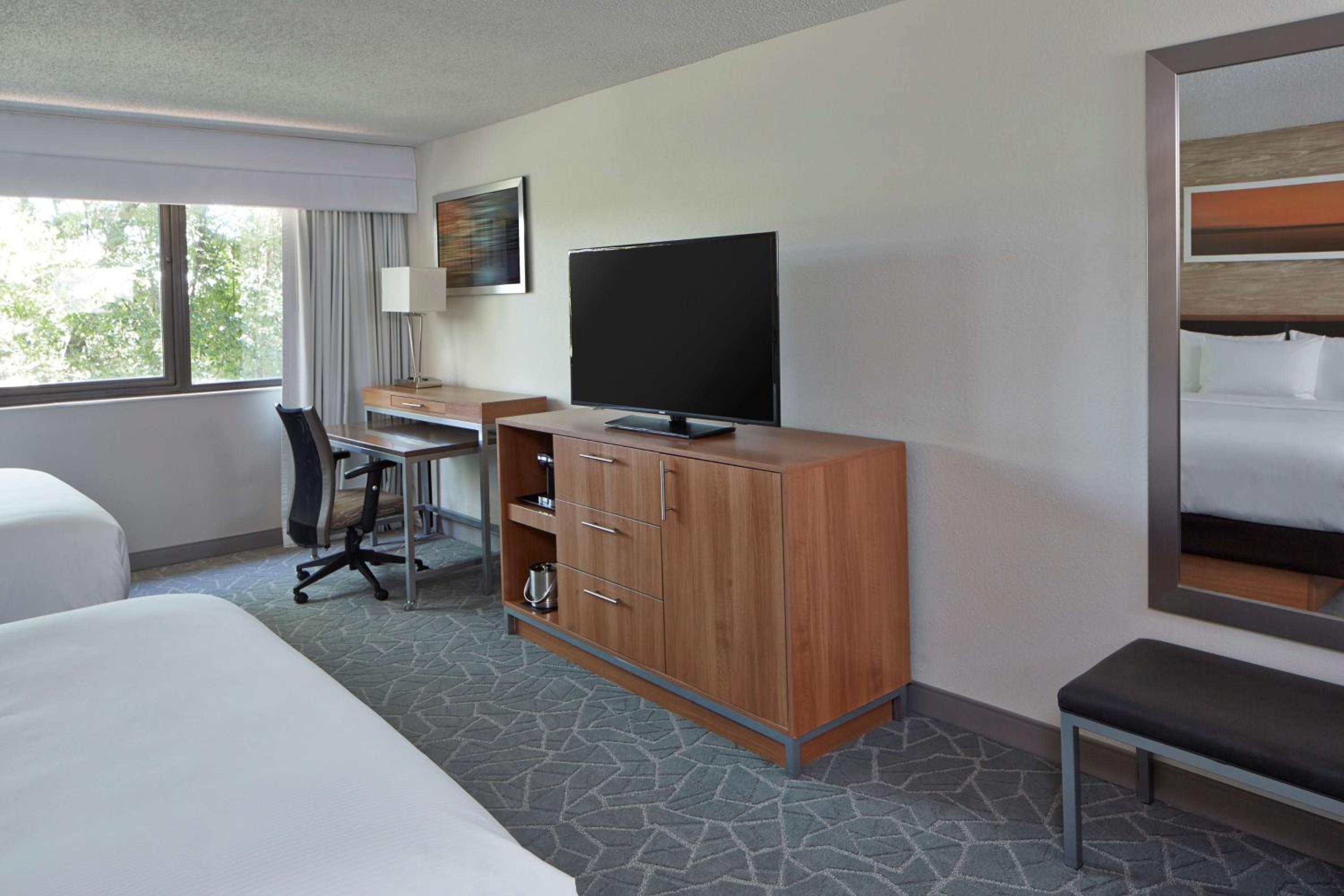 Queen Room with Two Queen Beds - Photo 1