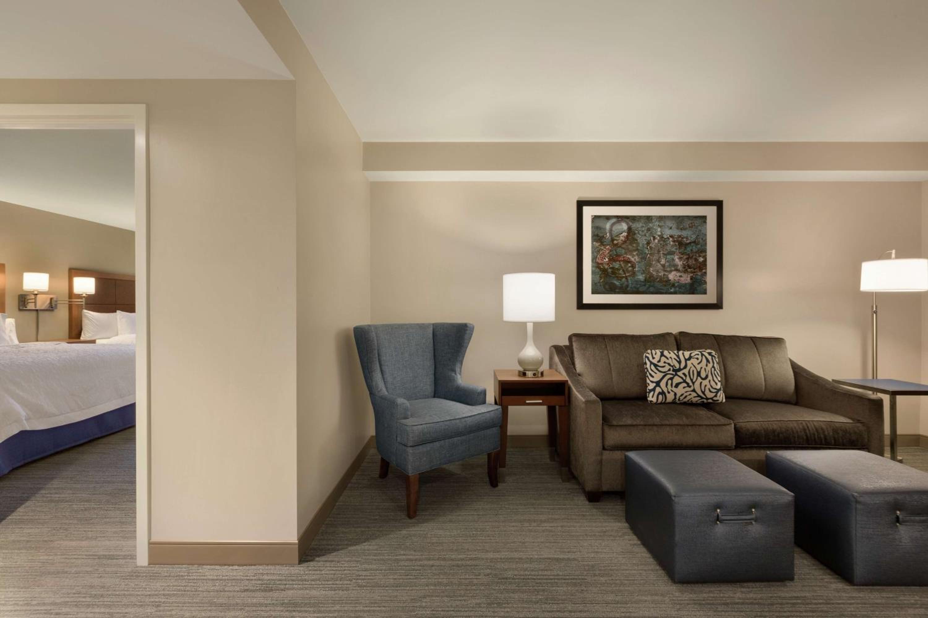 King Suite with Two King Beds and Sofa Bed - Non-Smoking - Photo 1