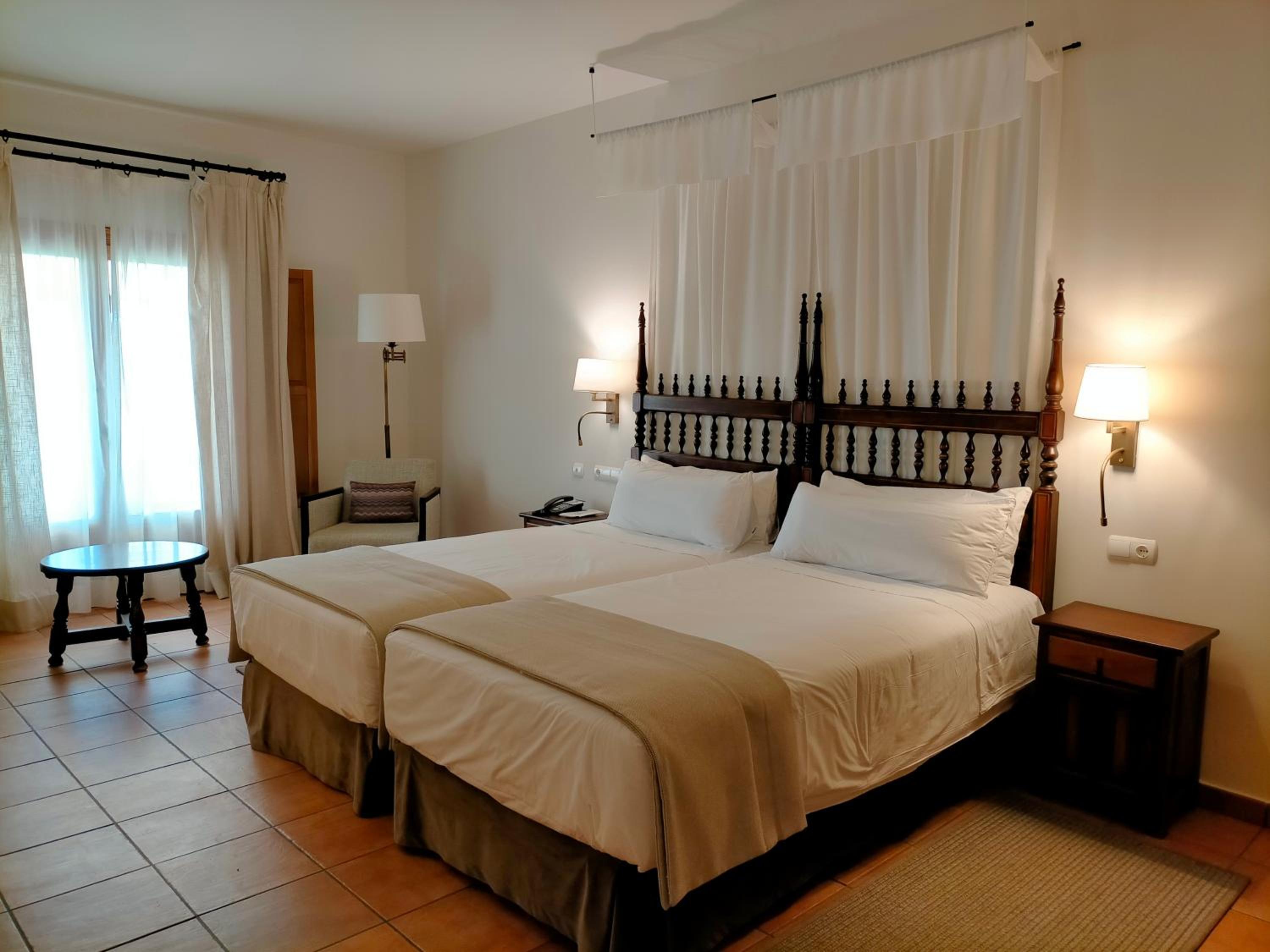 Superior Twin Room photo 2