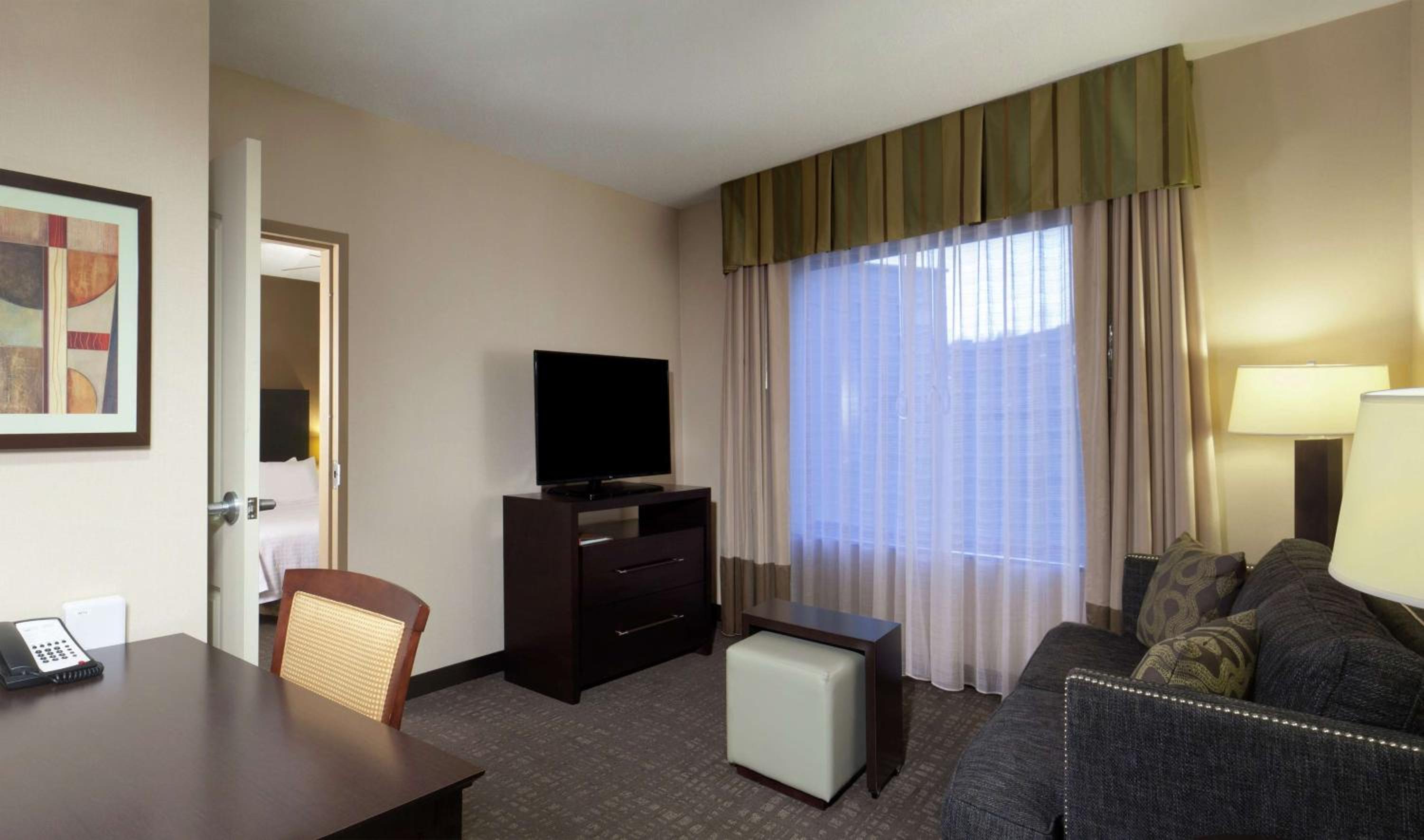 One-Bedroom King Suite - Photo 3