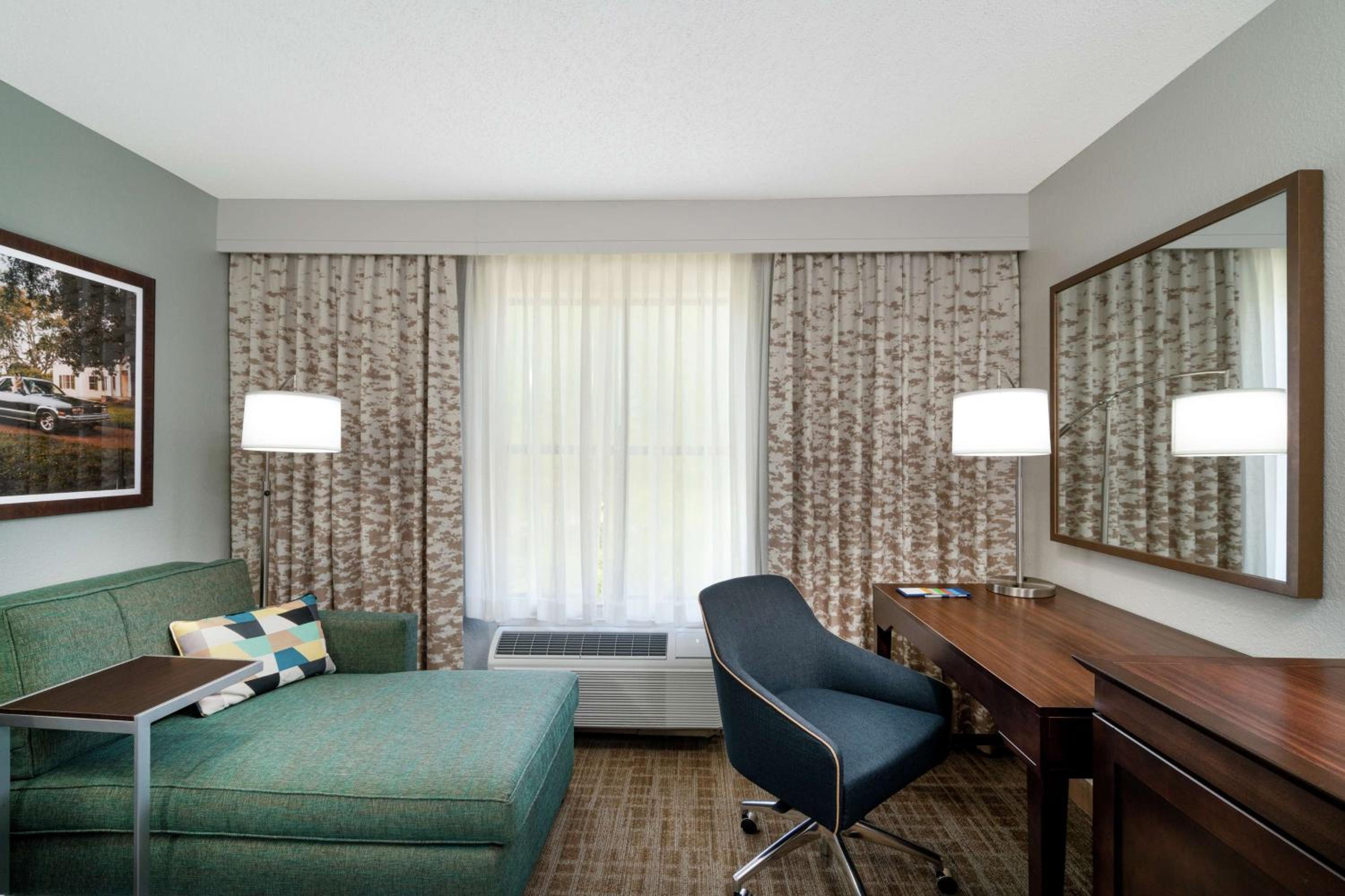 King Room with Roll-In Shower - Mobility Access/Non-Smoking