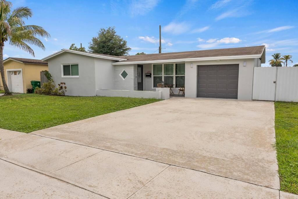Three-Bedroom House photo 2