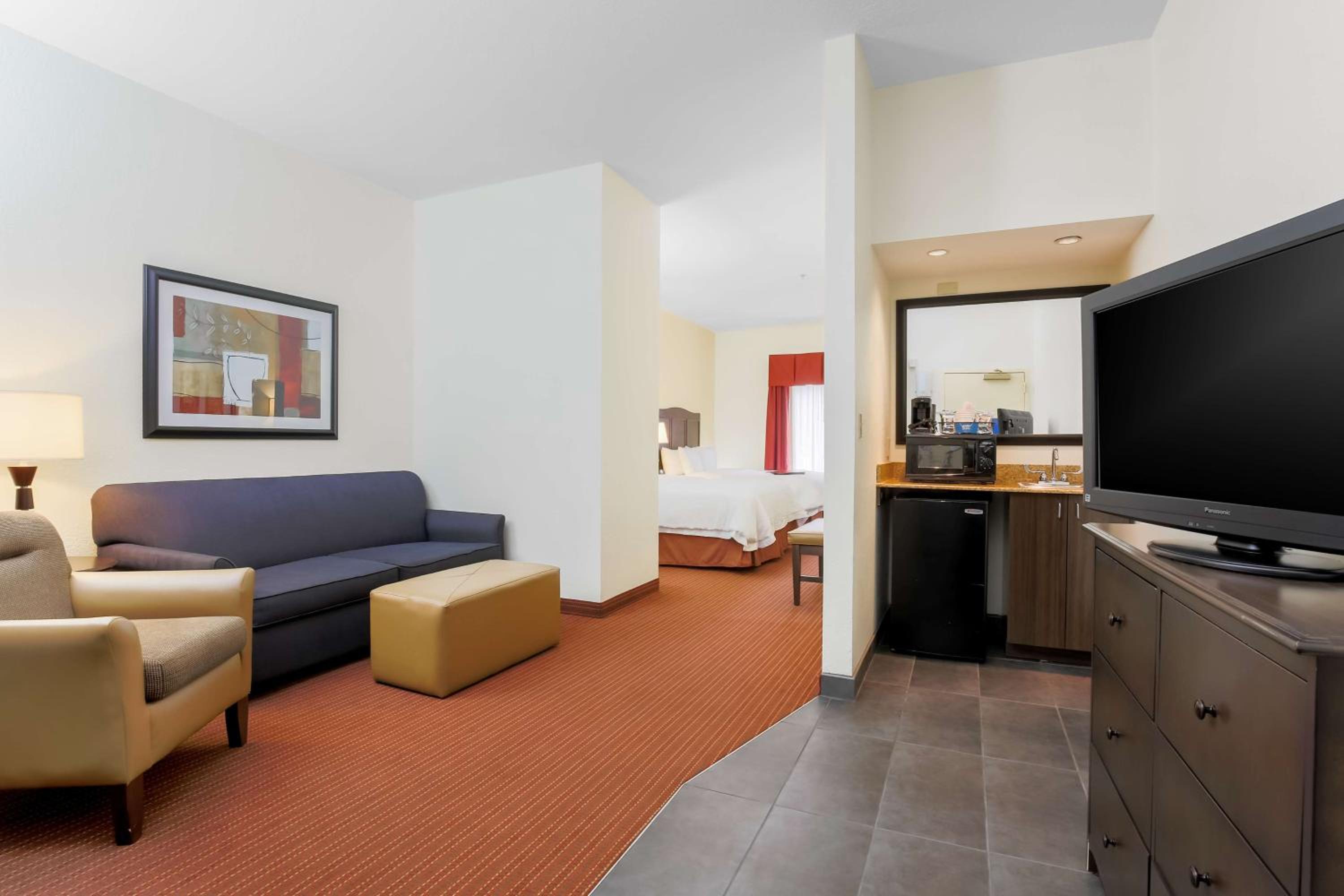 King Suite with Sofa Bed - Photo 4
