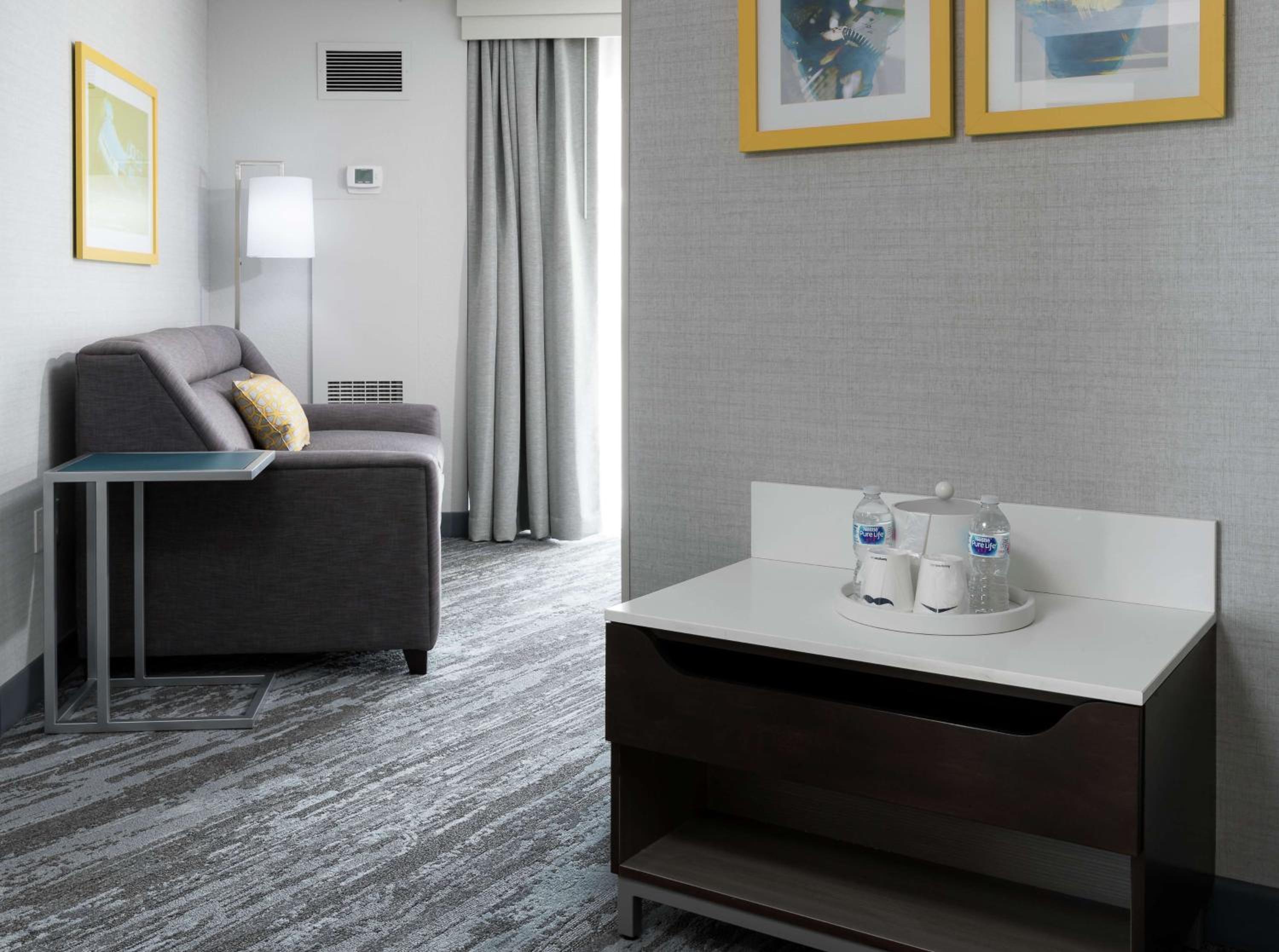 King Room with Balcony - Non-Smoking - Photo 1