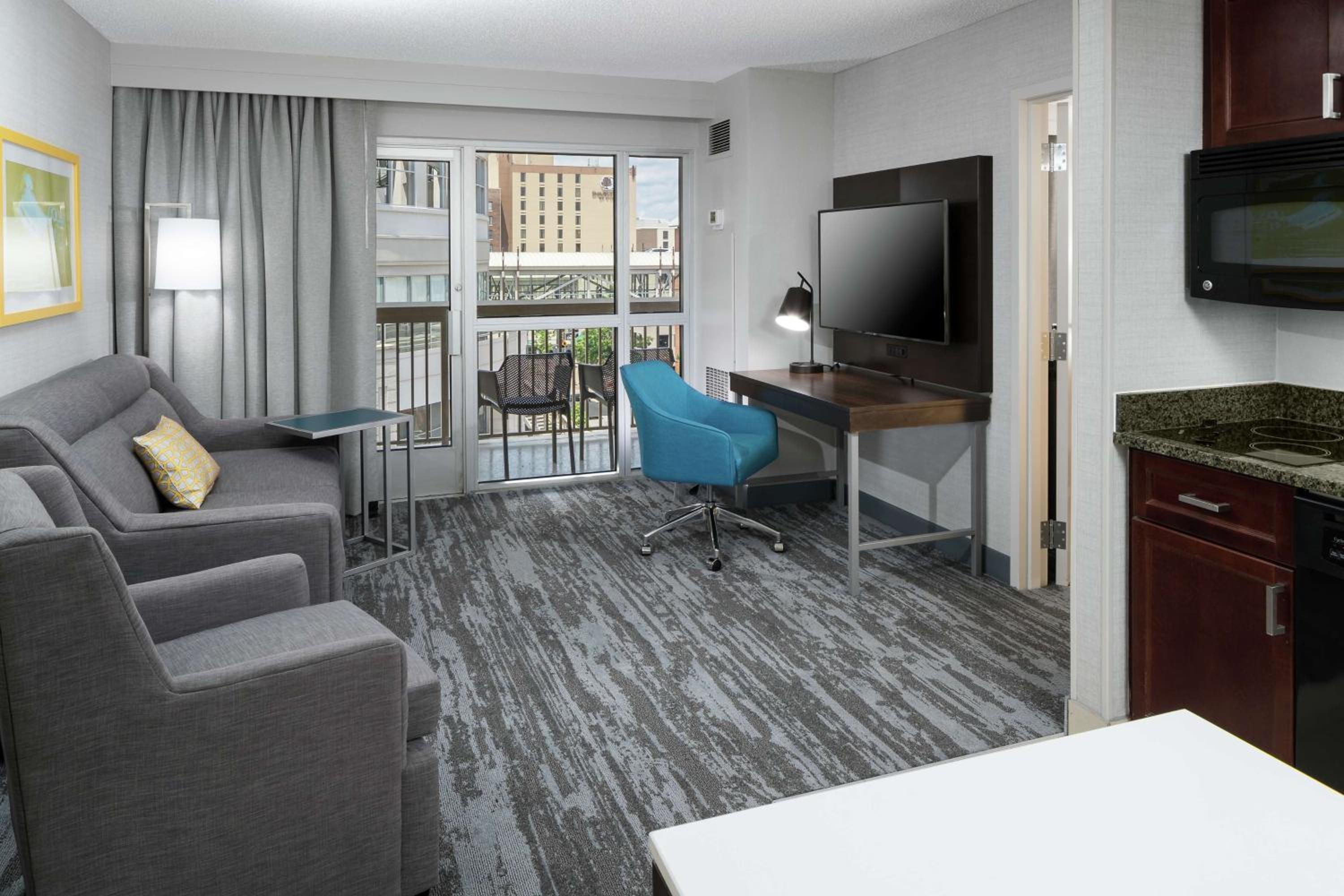 One Bedroom King Suite with Sofa Bed - Photo 6