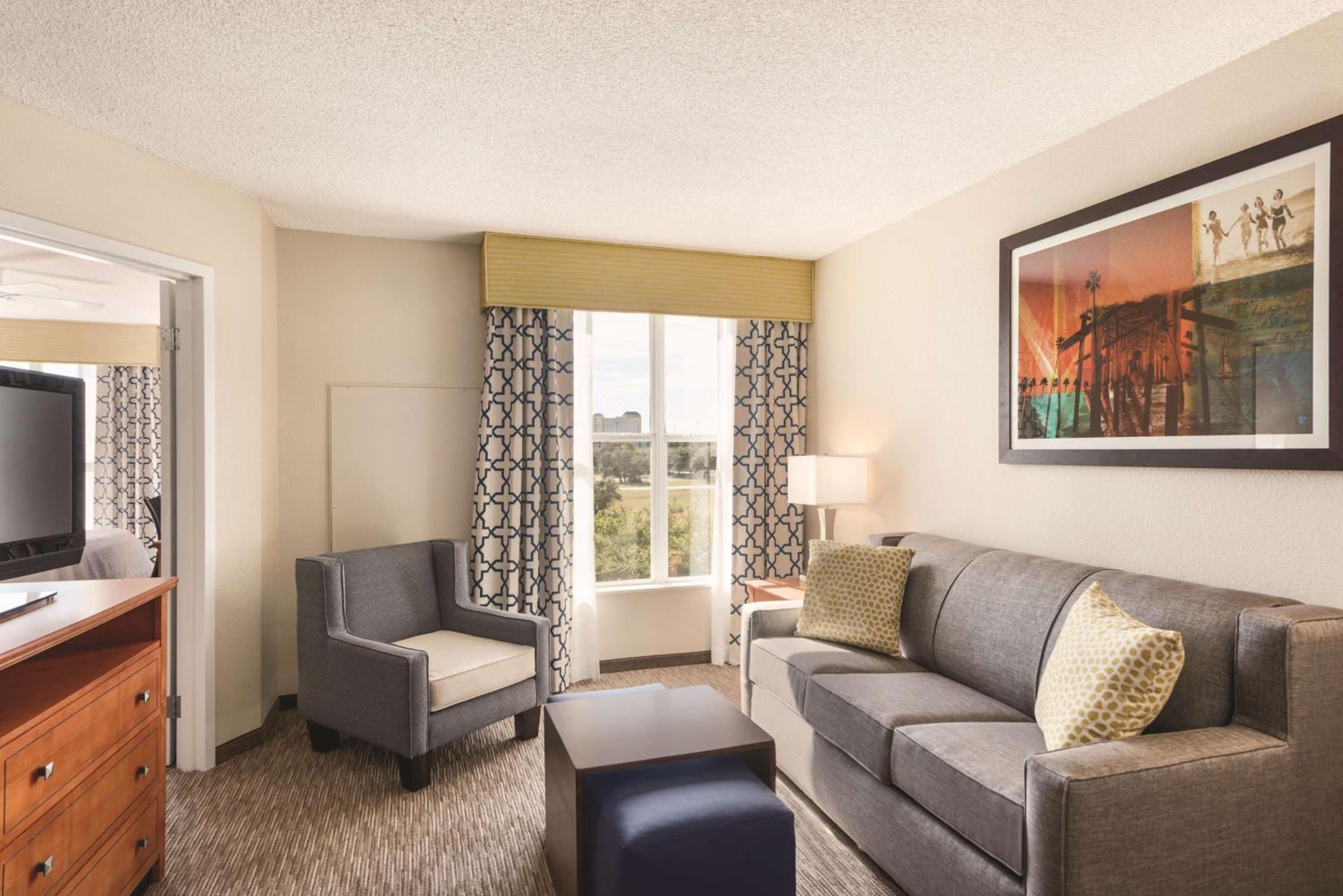 King Suite - Hearing Access/Non-Smoking