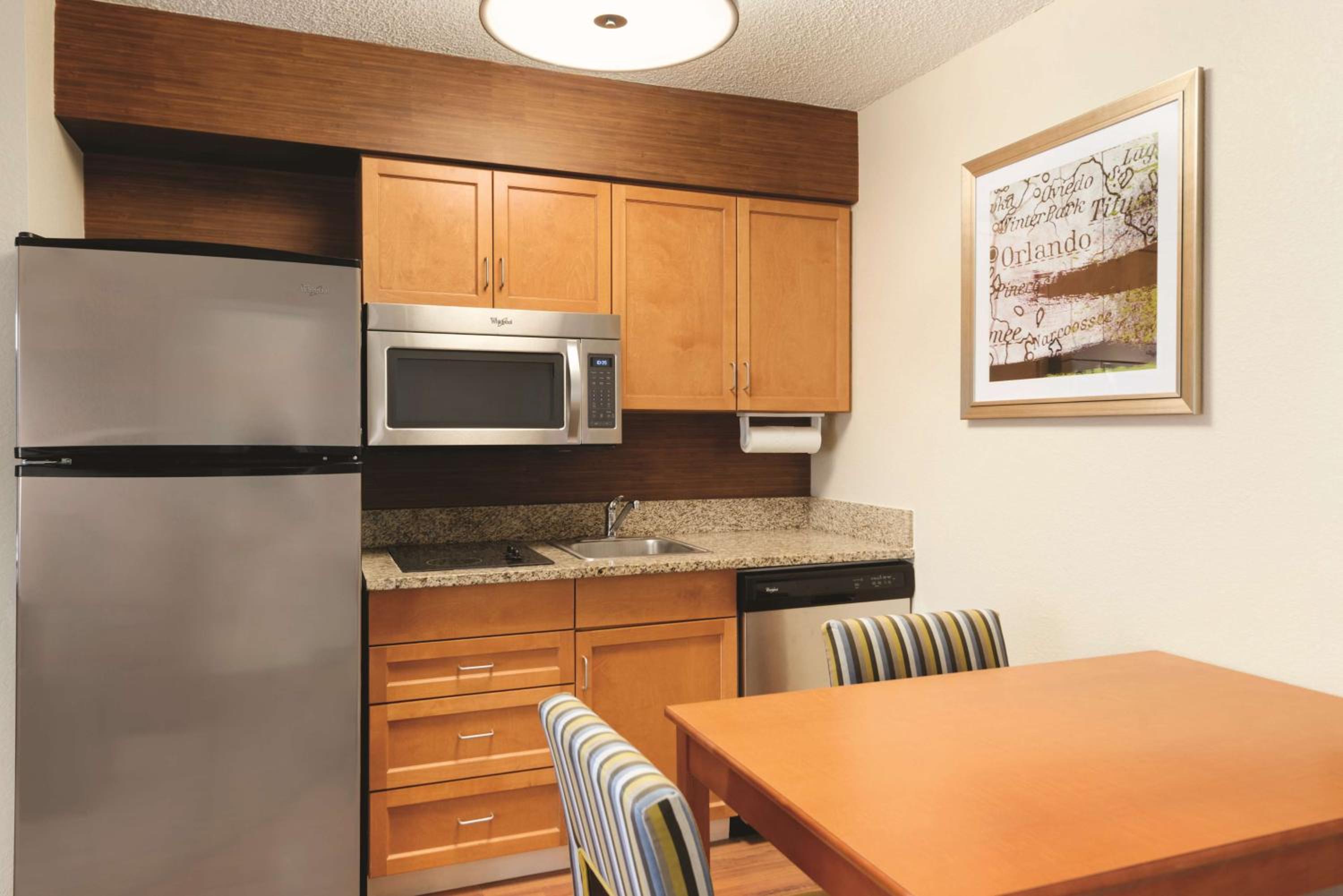 One-Bedroom Suite with Two Double Beds - Non-Smoking