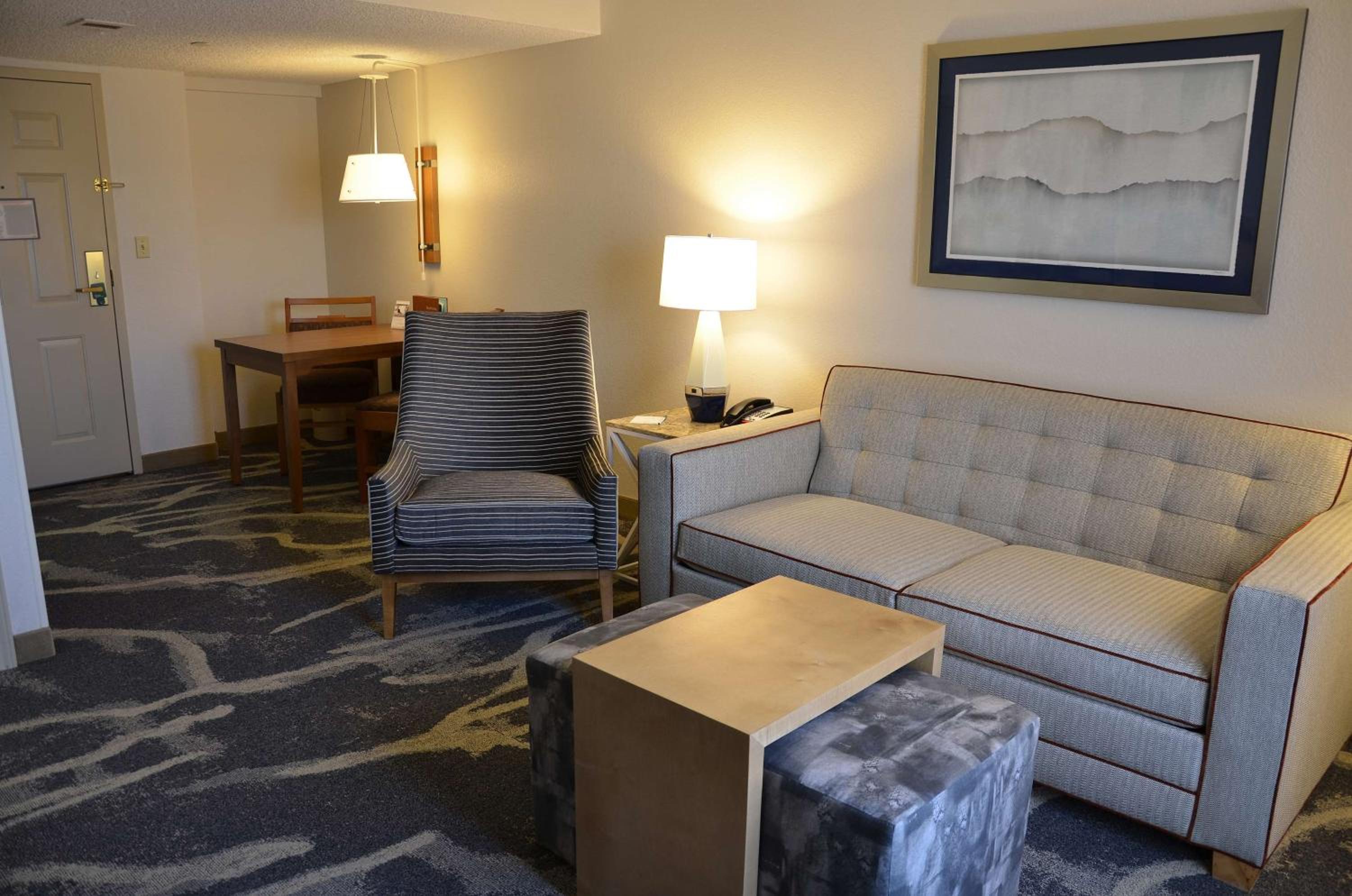 One-Bedroom Suite with Two Double Beds - Non-Smoking - Photo 4