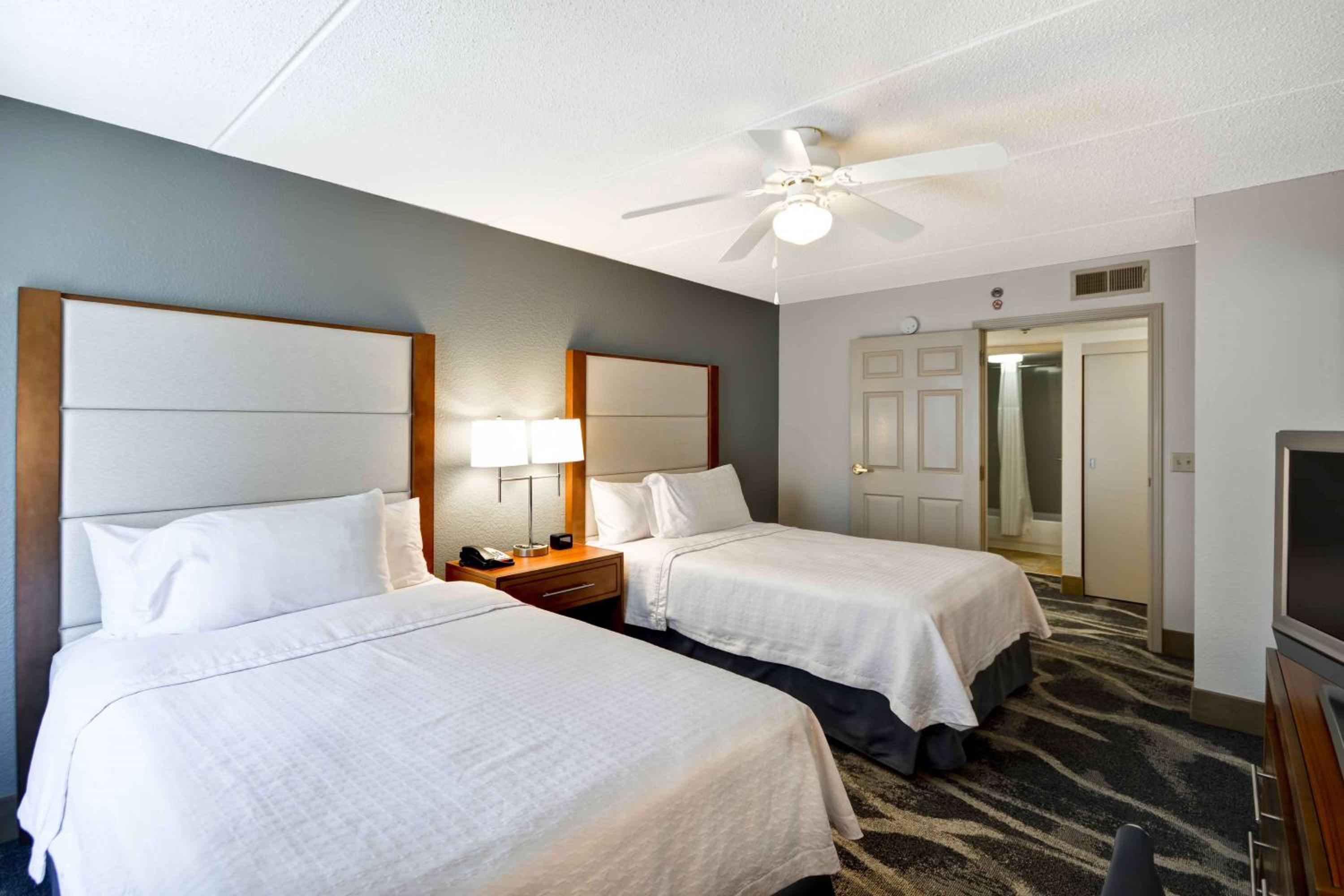 Suite with Two Double Beds - Mobility Access/Non-Smoking