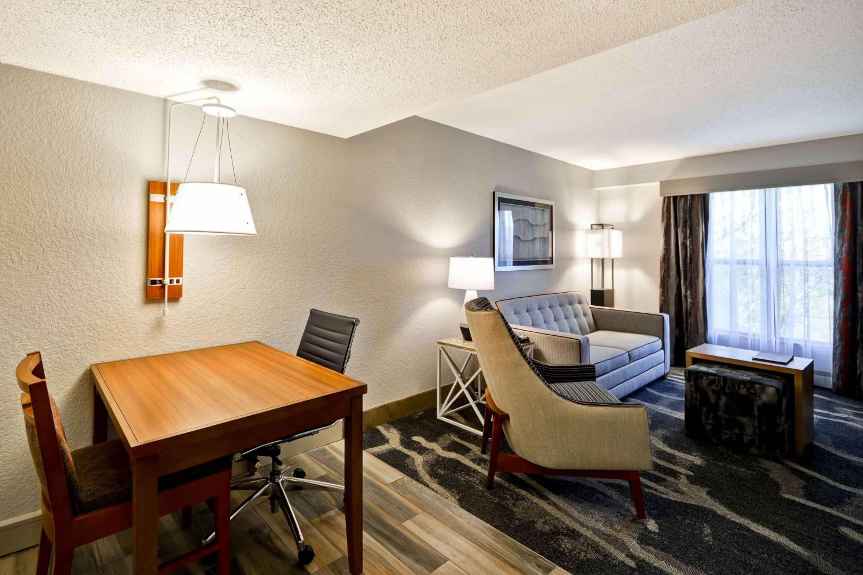 King Suite with Roll-In Shower - Mobility Access/Non-Smoking