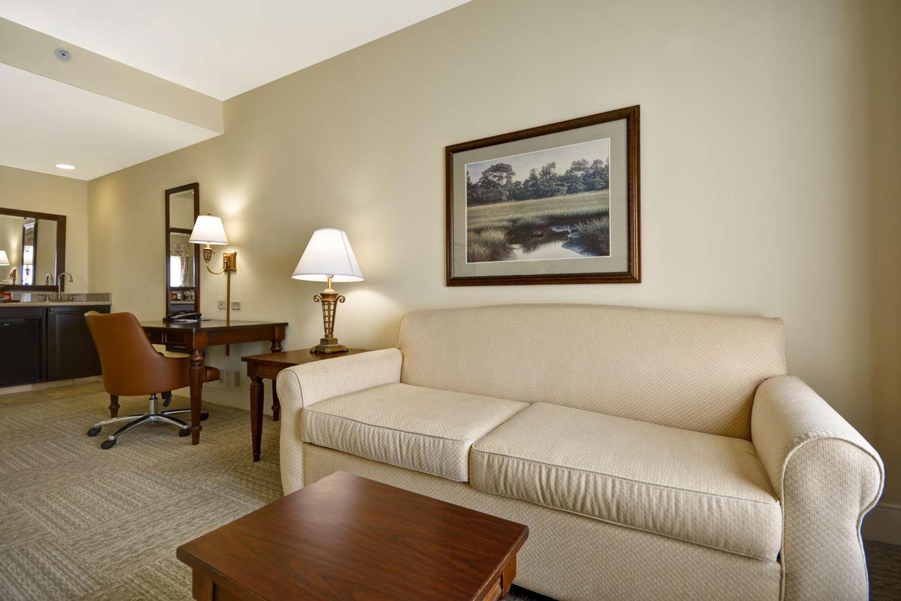 King Studio Suite with Sofa Bed - Non-Smoking - Photo 2