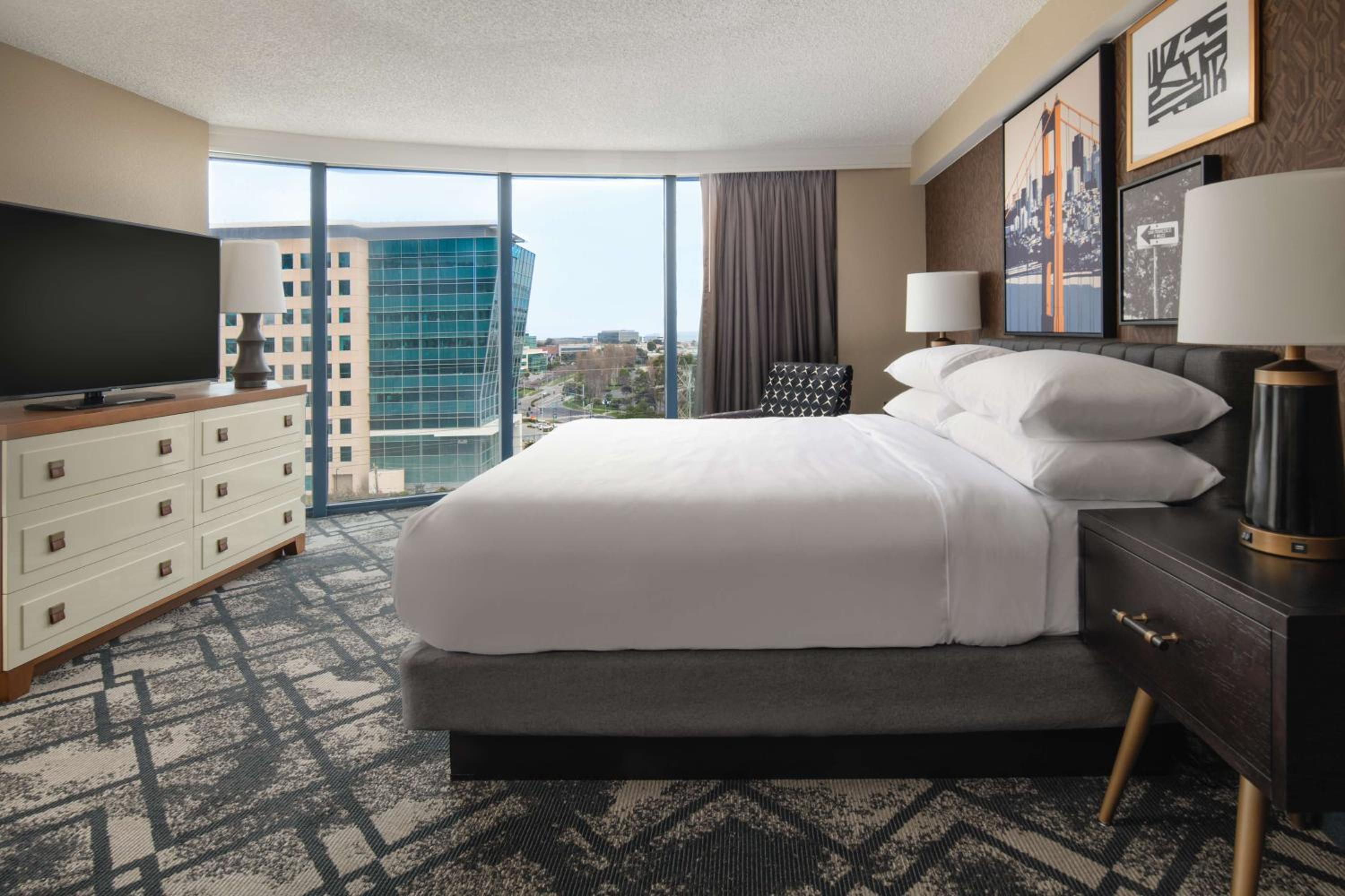 King Studio Suite - Photo 4