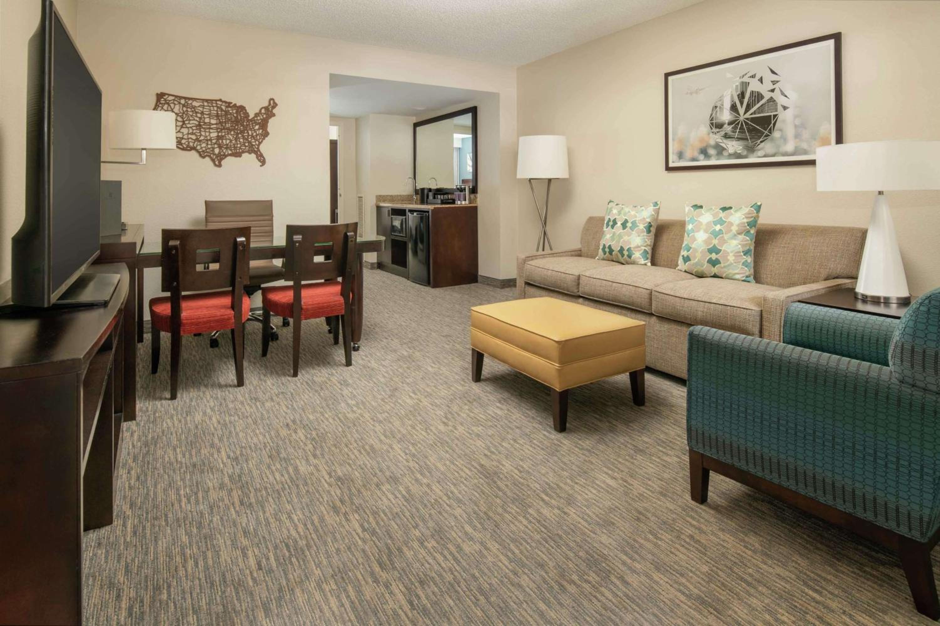 King Suite with Sofa Bed - Photo 8