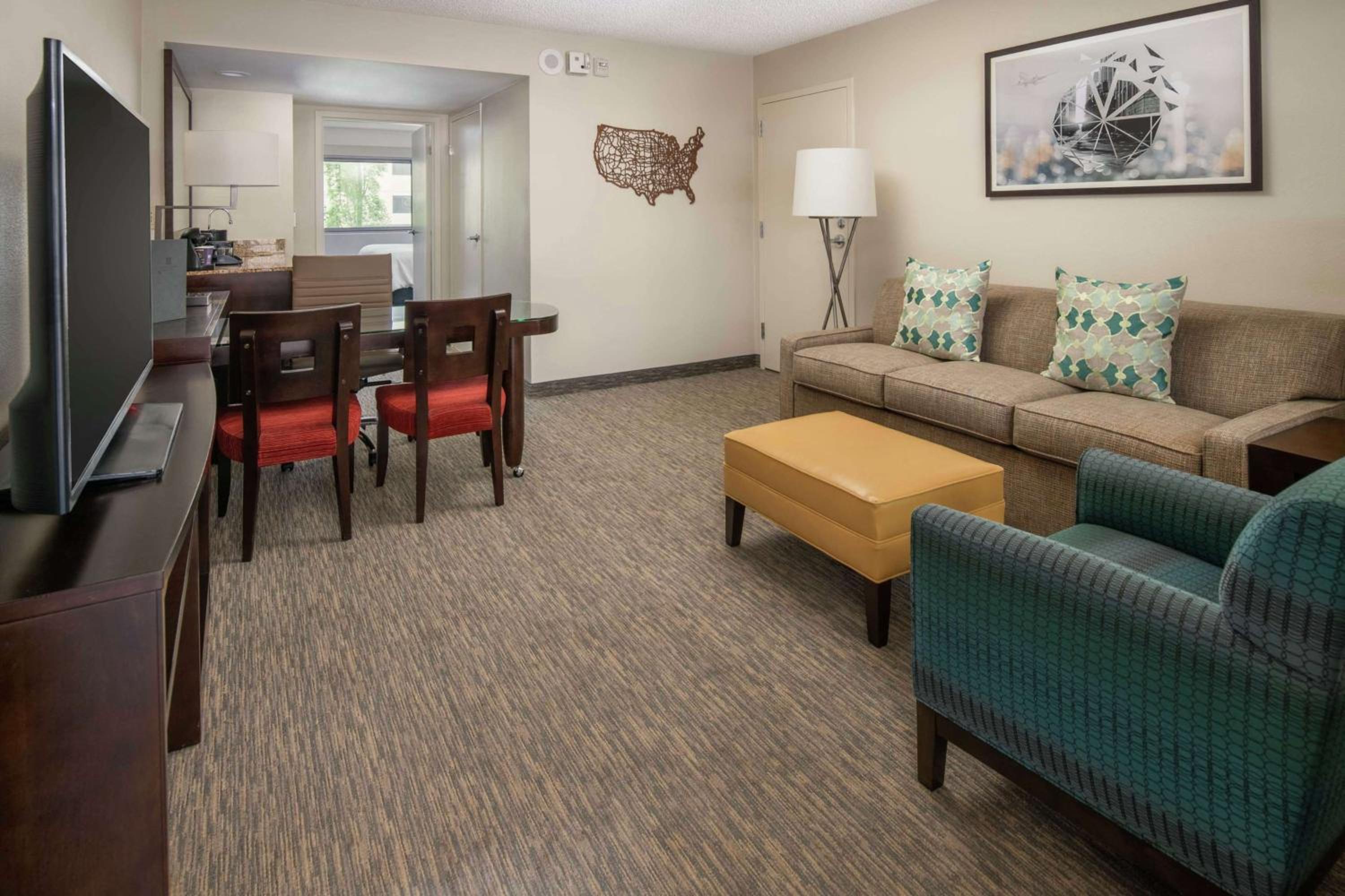 King Suite with Sofa Bed - Photo 5