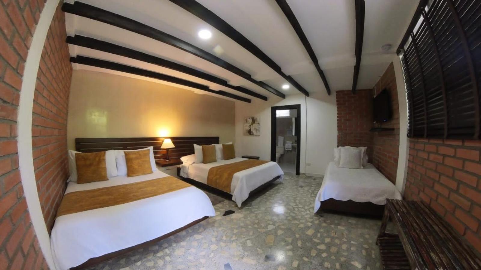 Standard Quadruple Room photo 3
